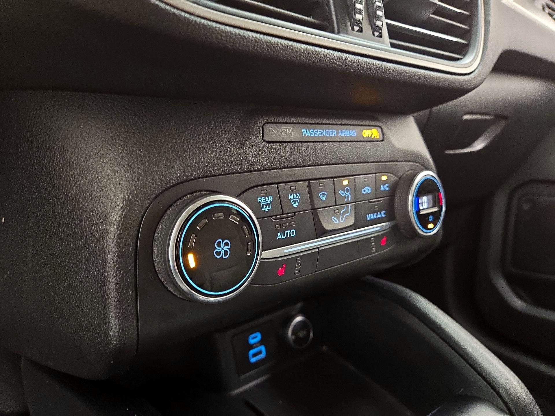 Thumbnail: 2020 Ford Escape - 15