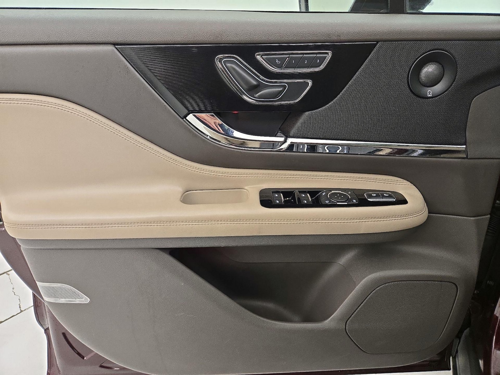 2020 Lincoln Corsair Reserve - Photo 13