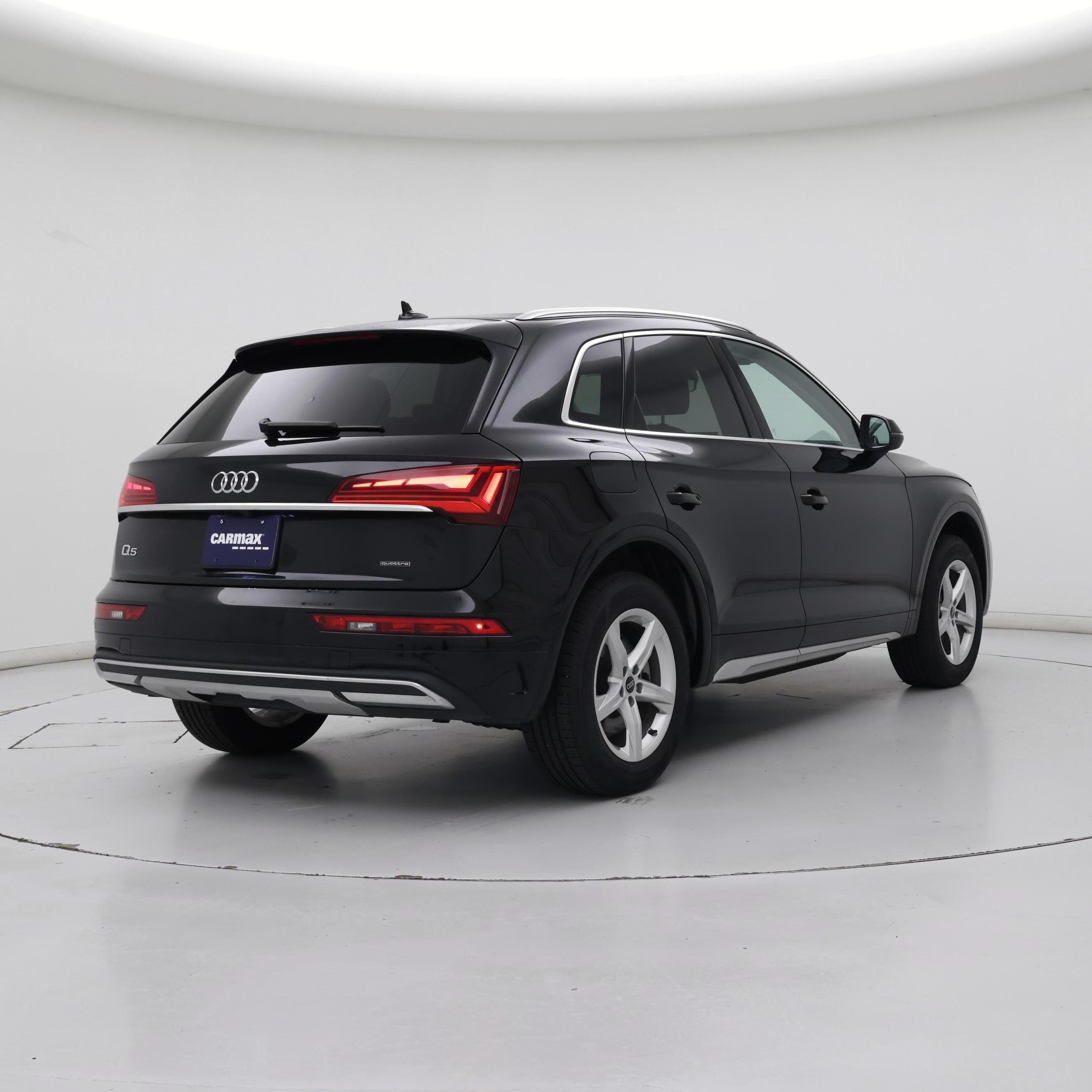 Thumbnail: 2024 Audi Q5 - 8