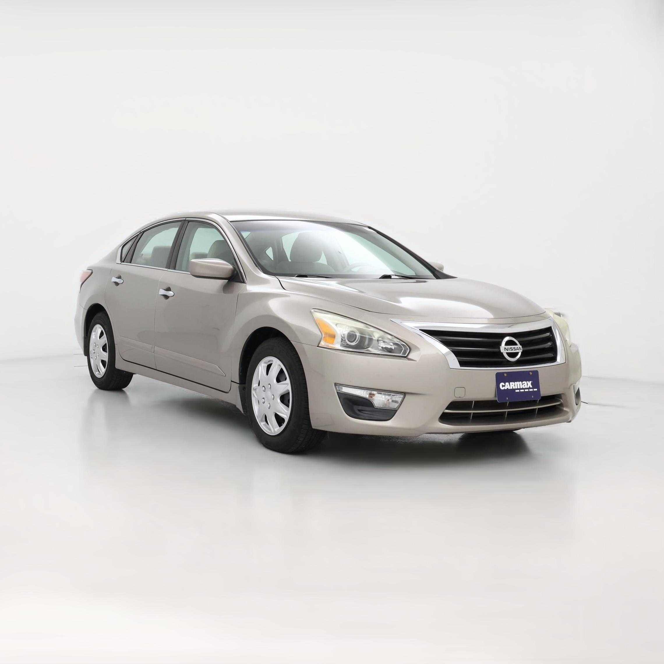 Thumbnail: 2015 Nissan Altima - 1