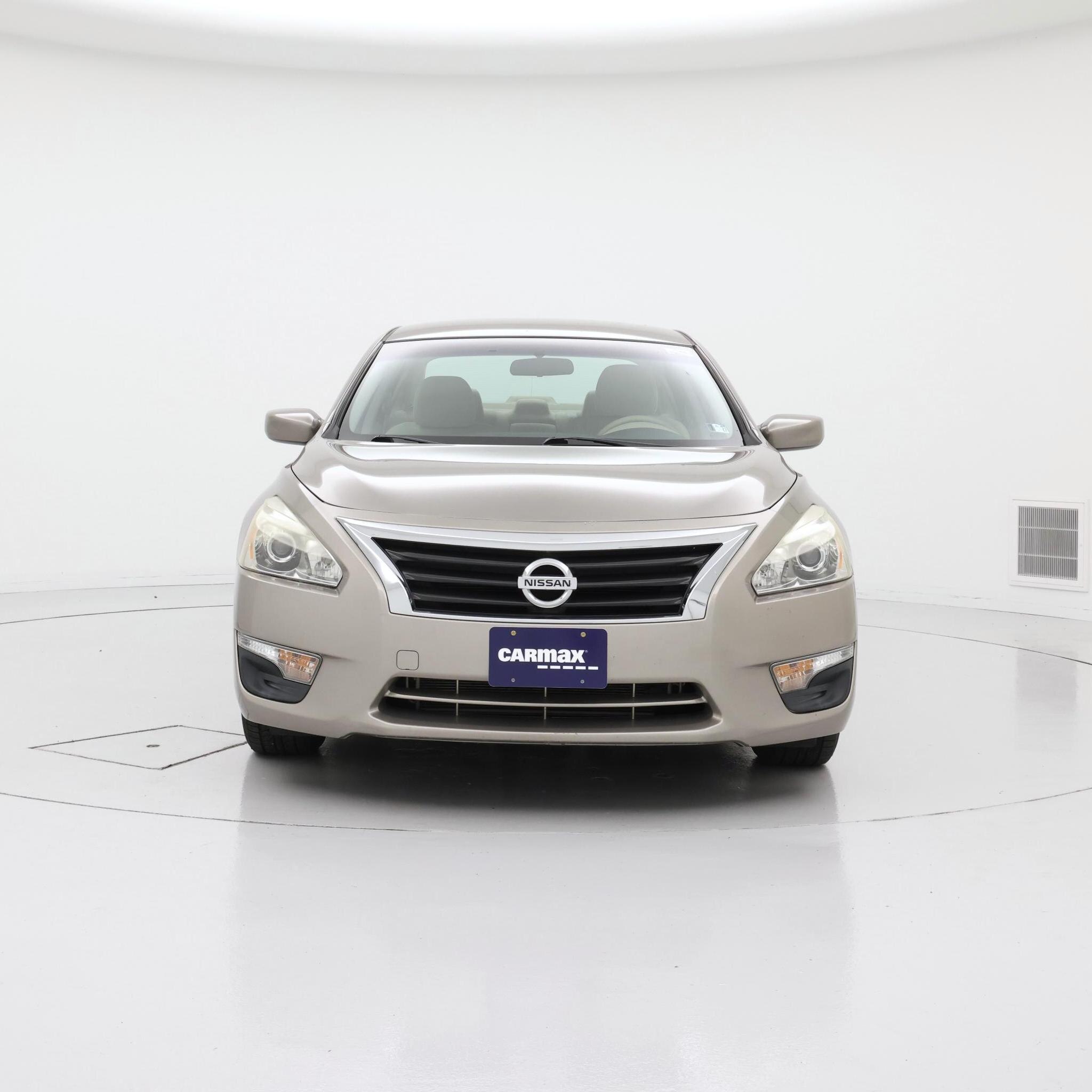 Thumbnail: 2015 Nissan Altima - 5