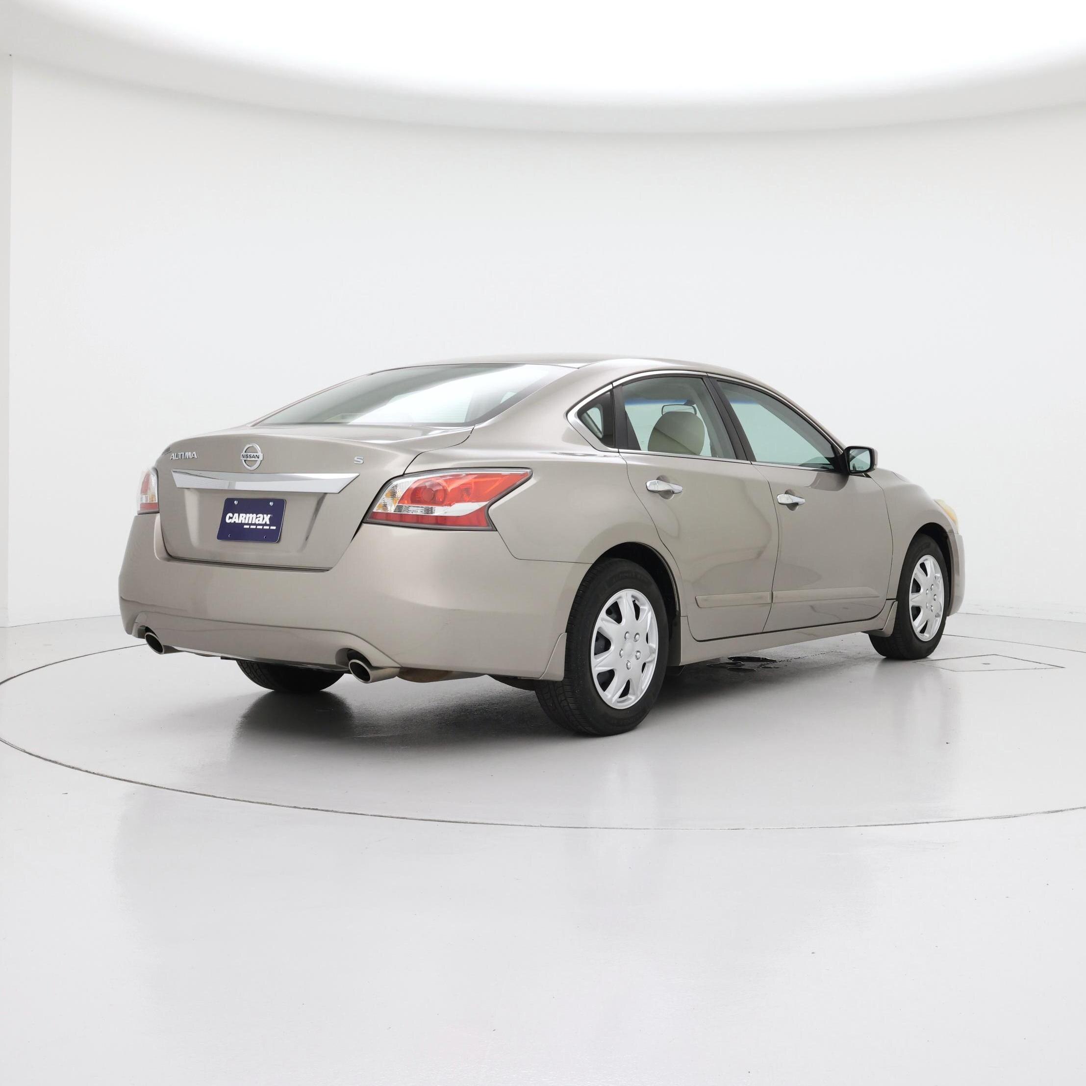 Thumbnail: 2015 Nissan Altima - 8