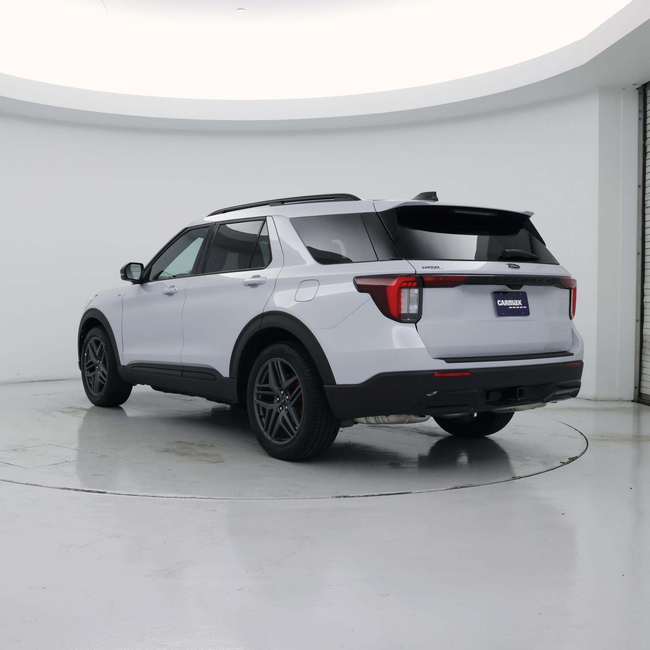 Thumbnail: 2026 Ford Explorer - 2