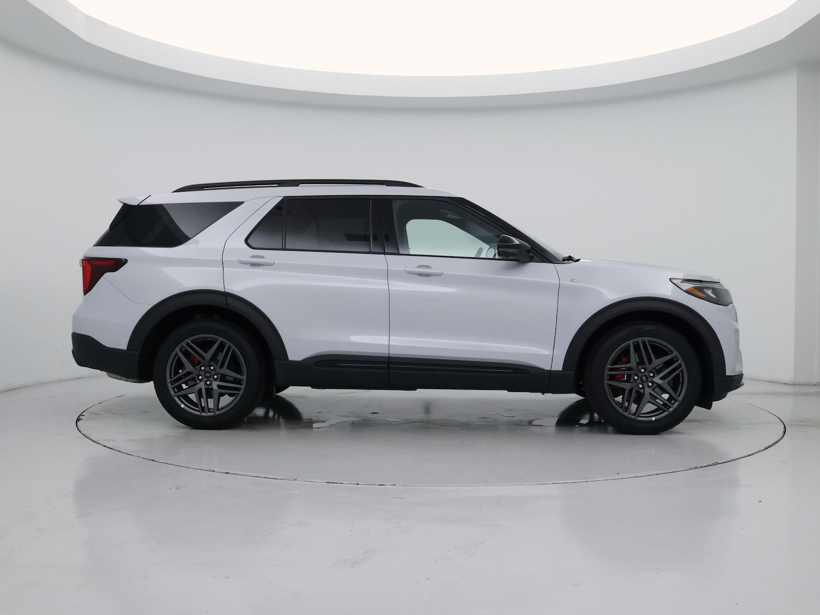 2026 Ford Explorer ST-LINE - Photo 8