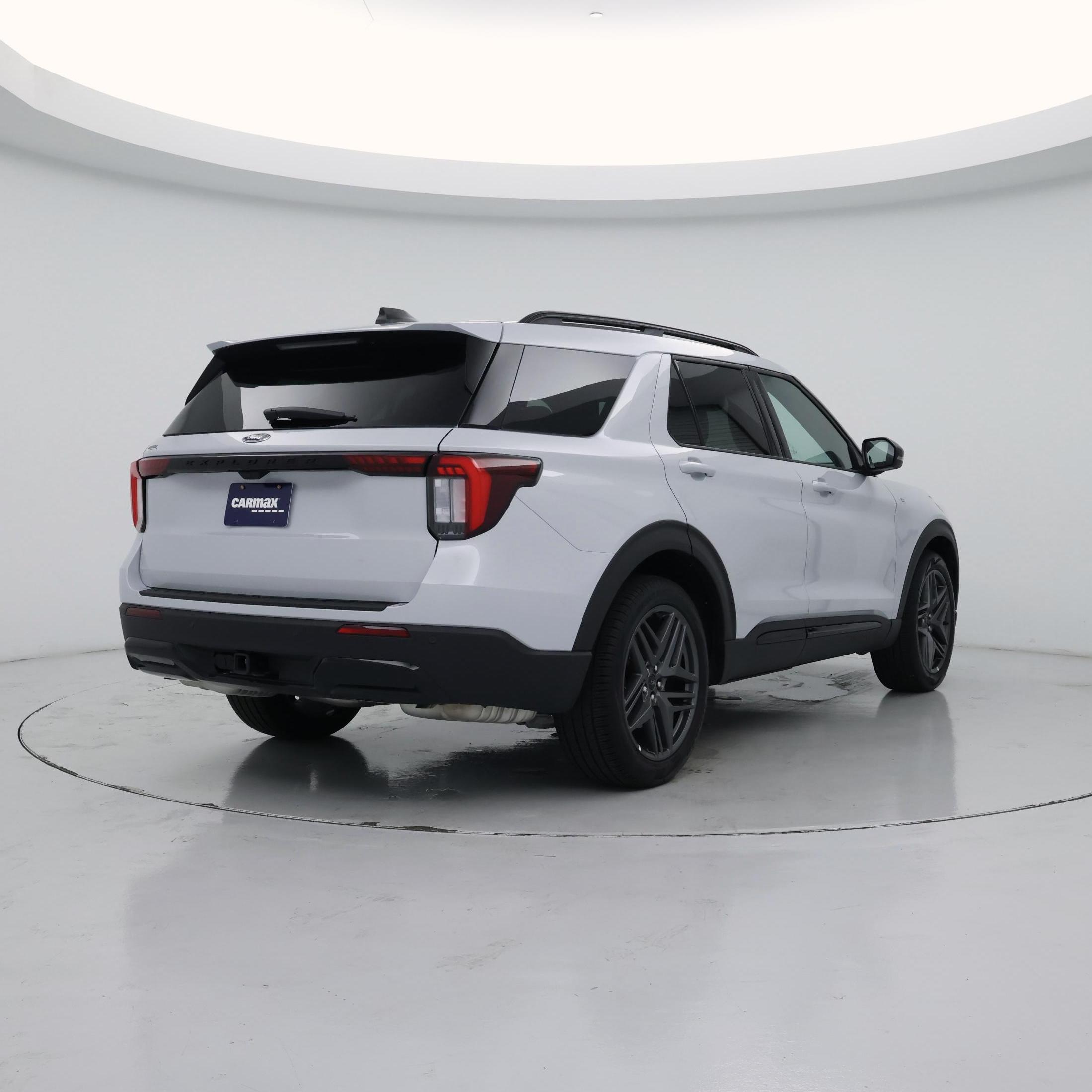 Thumbnail: 2026 Ford Explorer - 8
