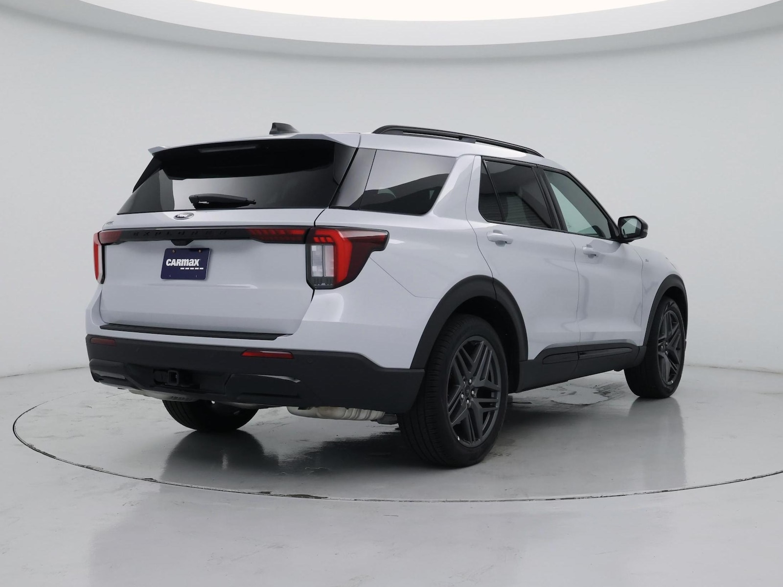 2026 Ford Explorer ST-LINE - Photo 9