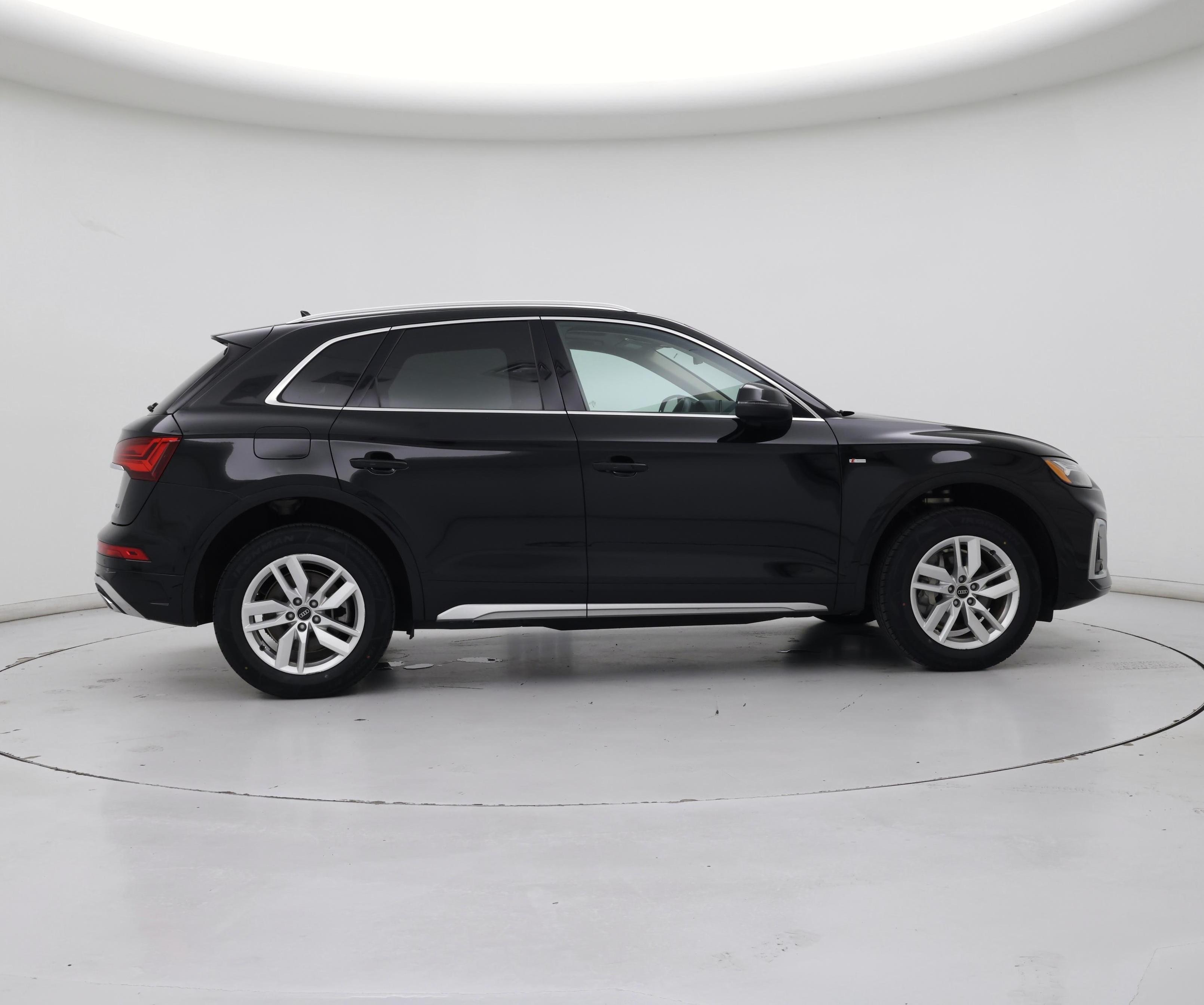 Thumbnail: 2024 Audi Q5 - 7