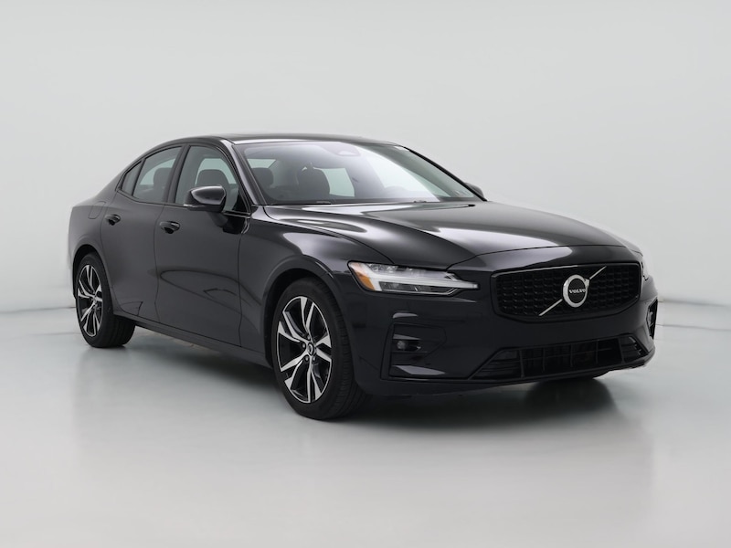 2024 Volvo S60 B5 Core Dark Theme