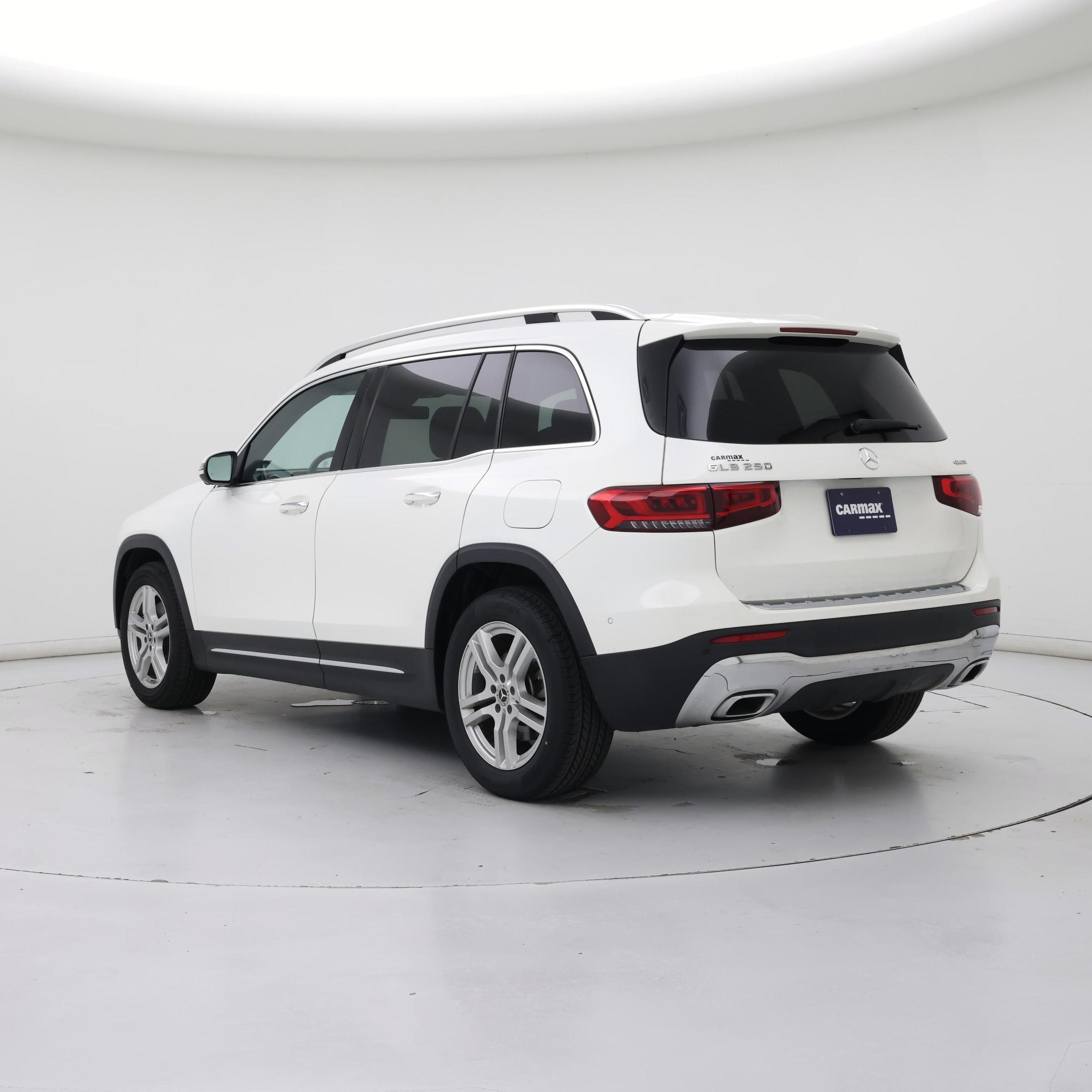 Thumbnail: 2022 Mercedes-Benz GLB - 2