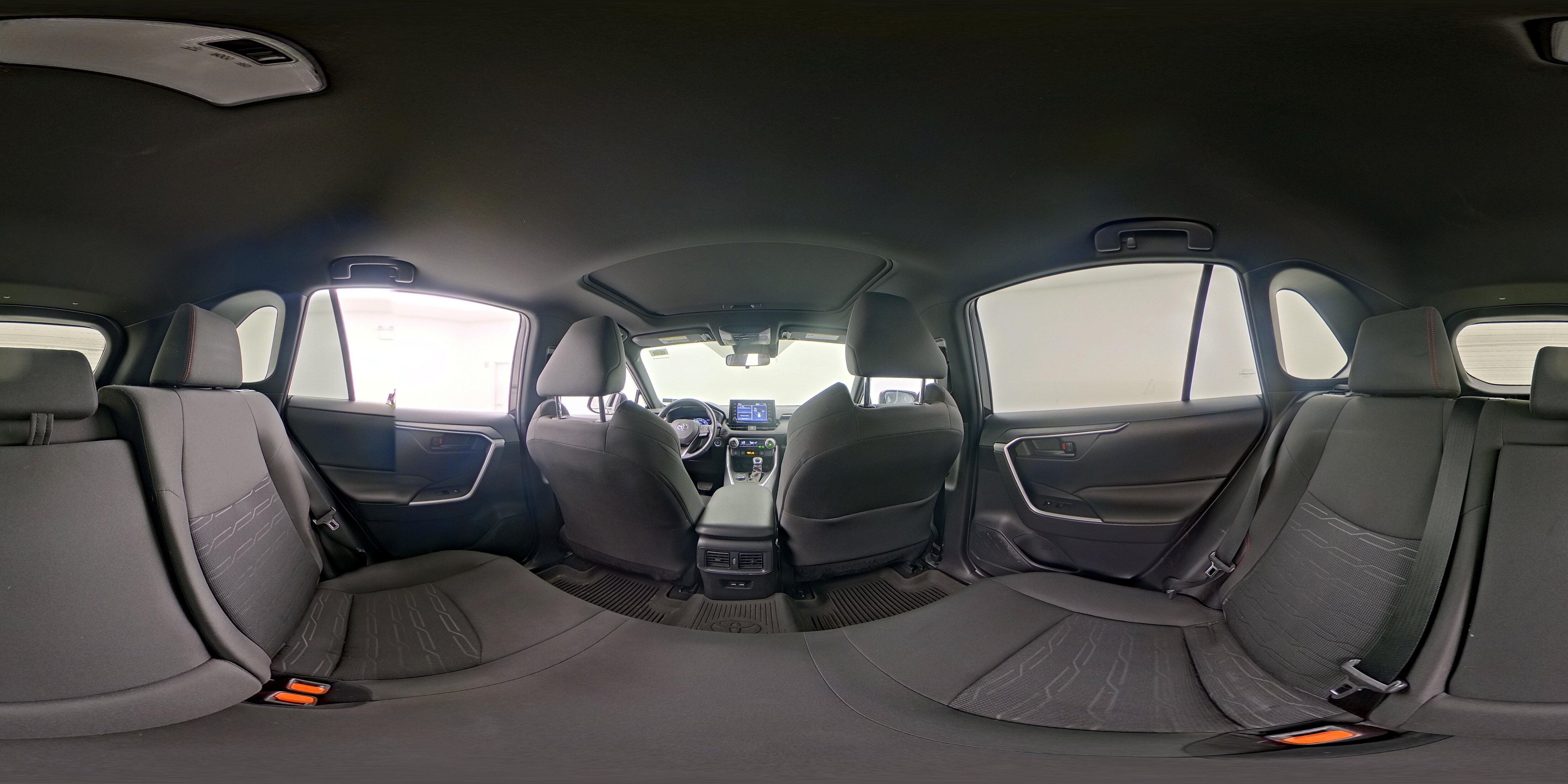 2021 Toyota RAV4 SE - Photo 26