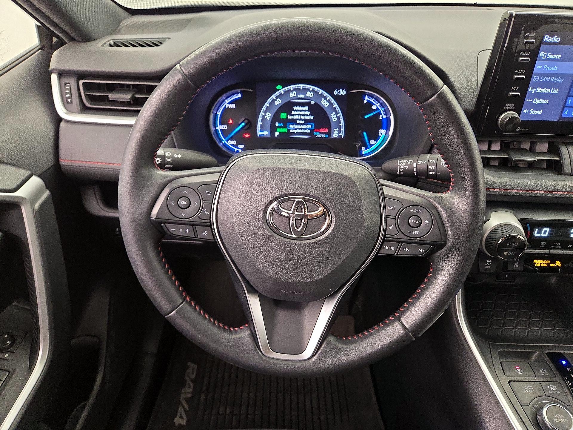 Thumbnail: 2021 Toyota RAV4 - 10