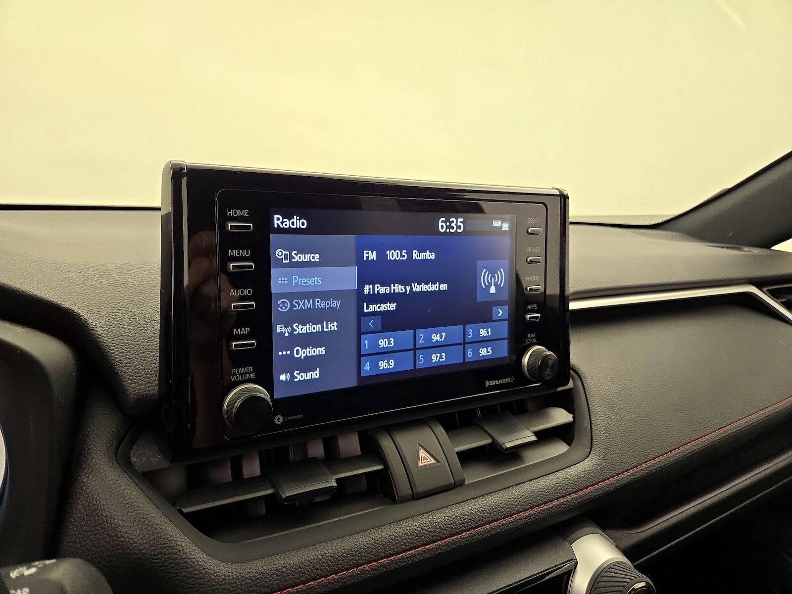 2021 Toyota RAV4 SE - Photo 16