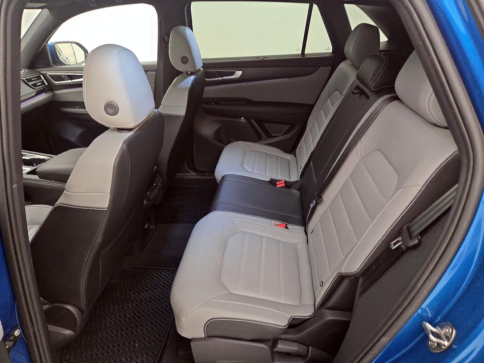 2024 Volkswagen Atlas Cross Sport SEL R-LINE - Photo 22