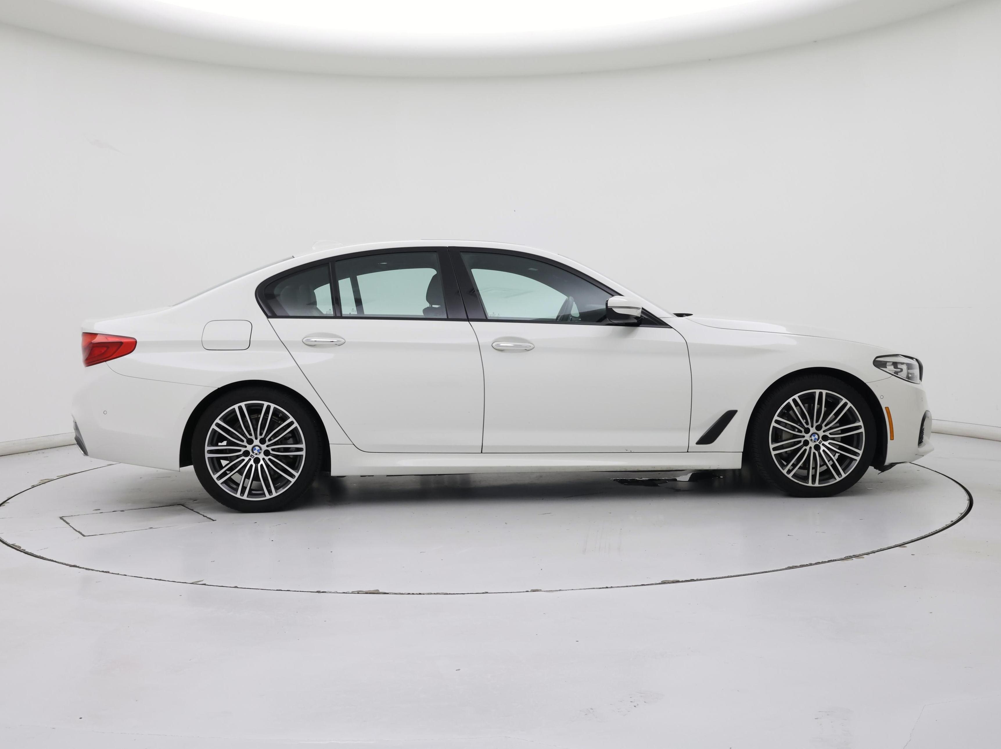Thumbnail: 2018 BMW 5 Series - 7