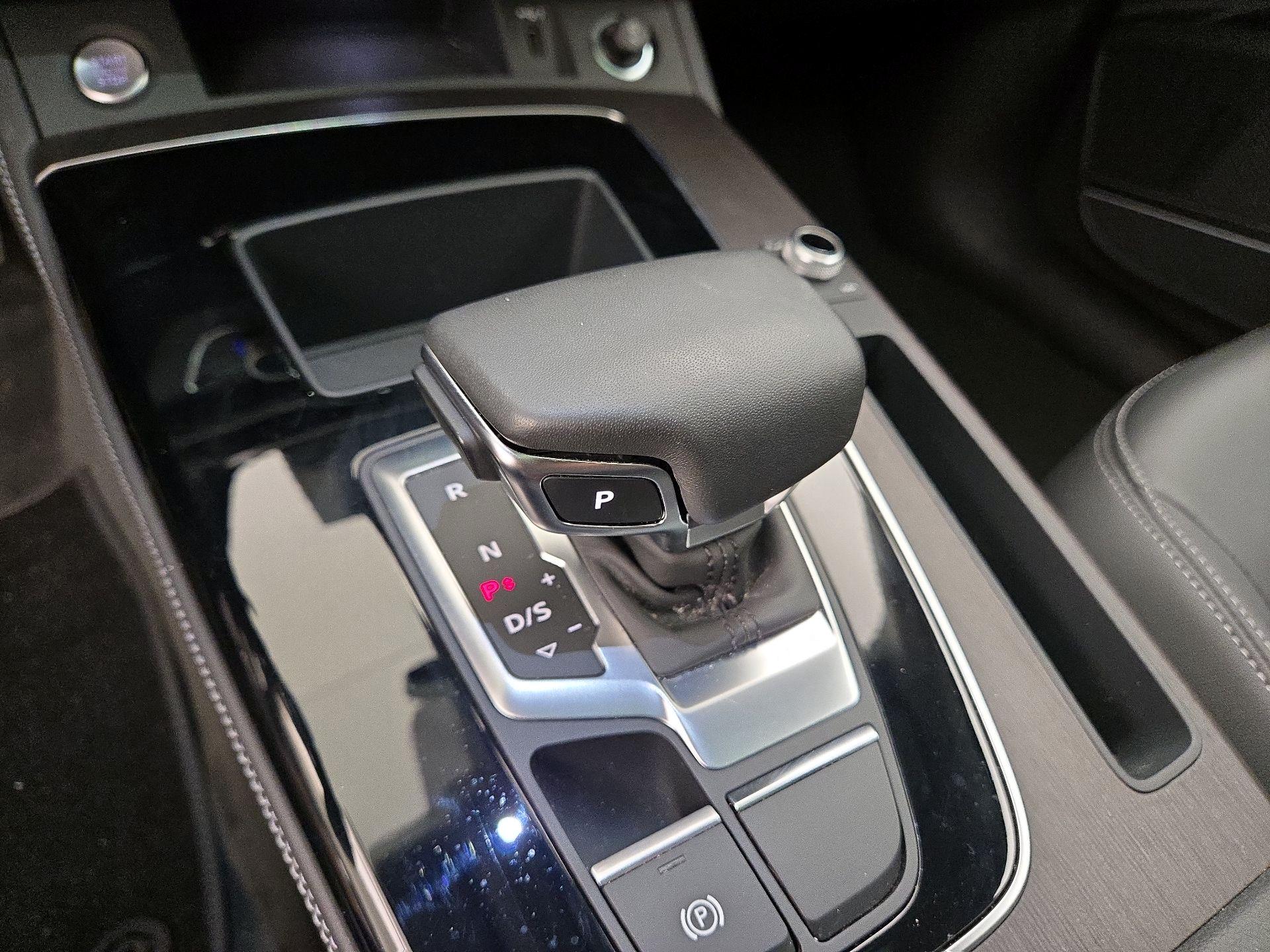 Thumbnail: 2023 Audi Q5 - 17