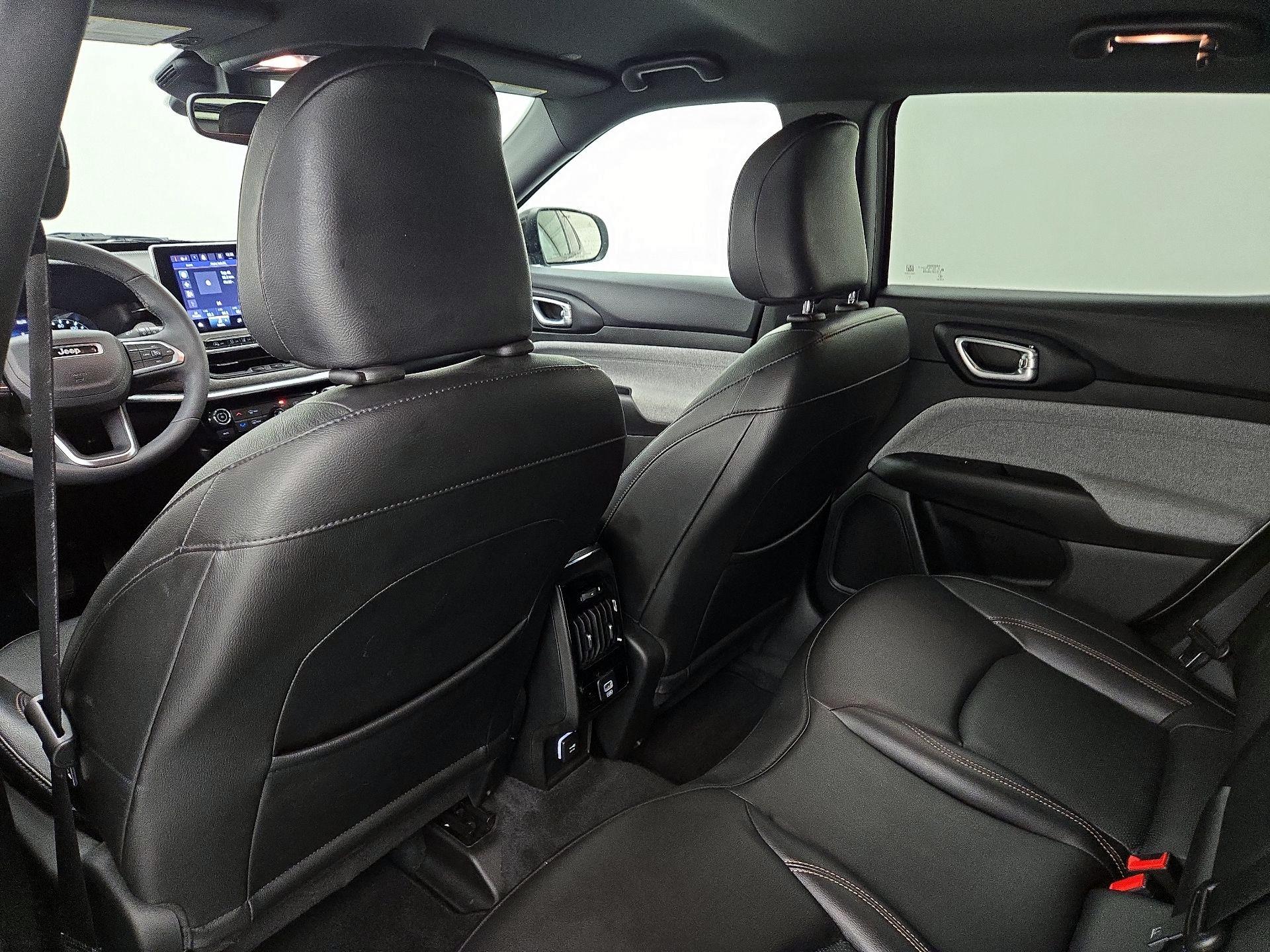 Thumbnail: 2023 Jeep Compass - 19