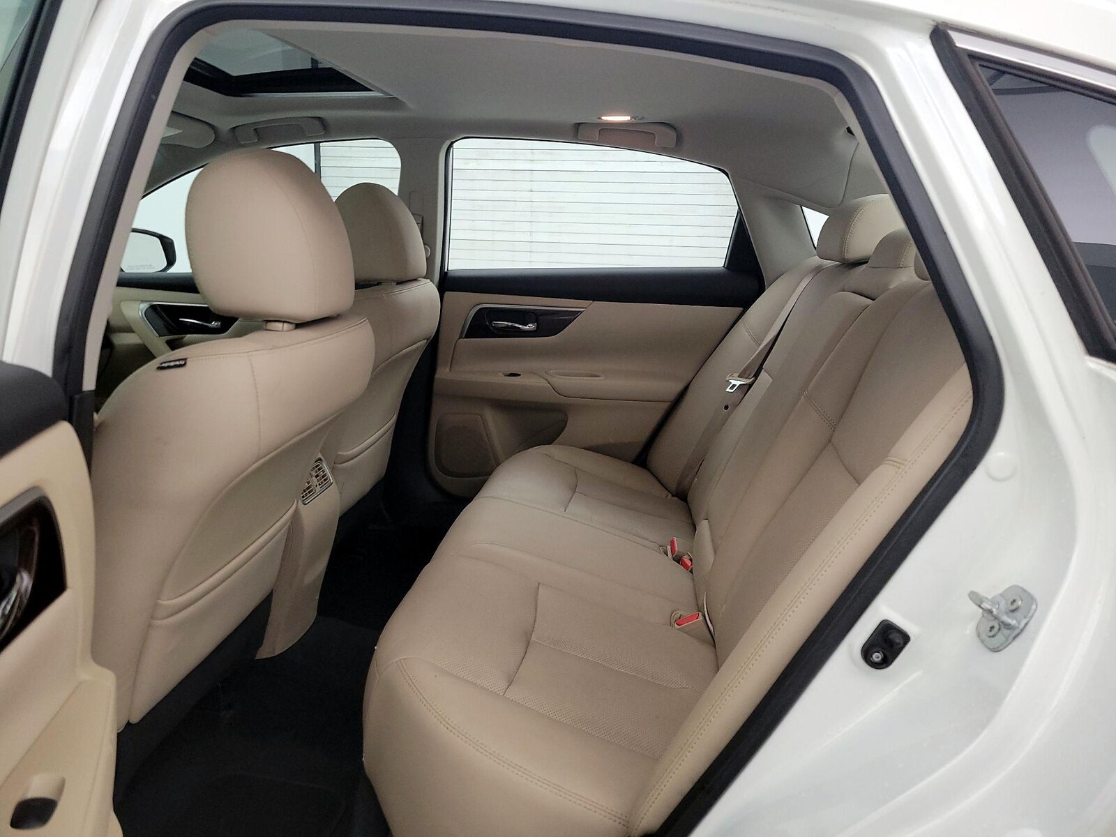 2015 Nissan Altima SL - Photo 22