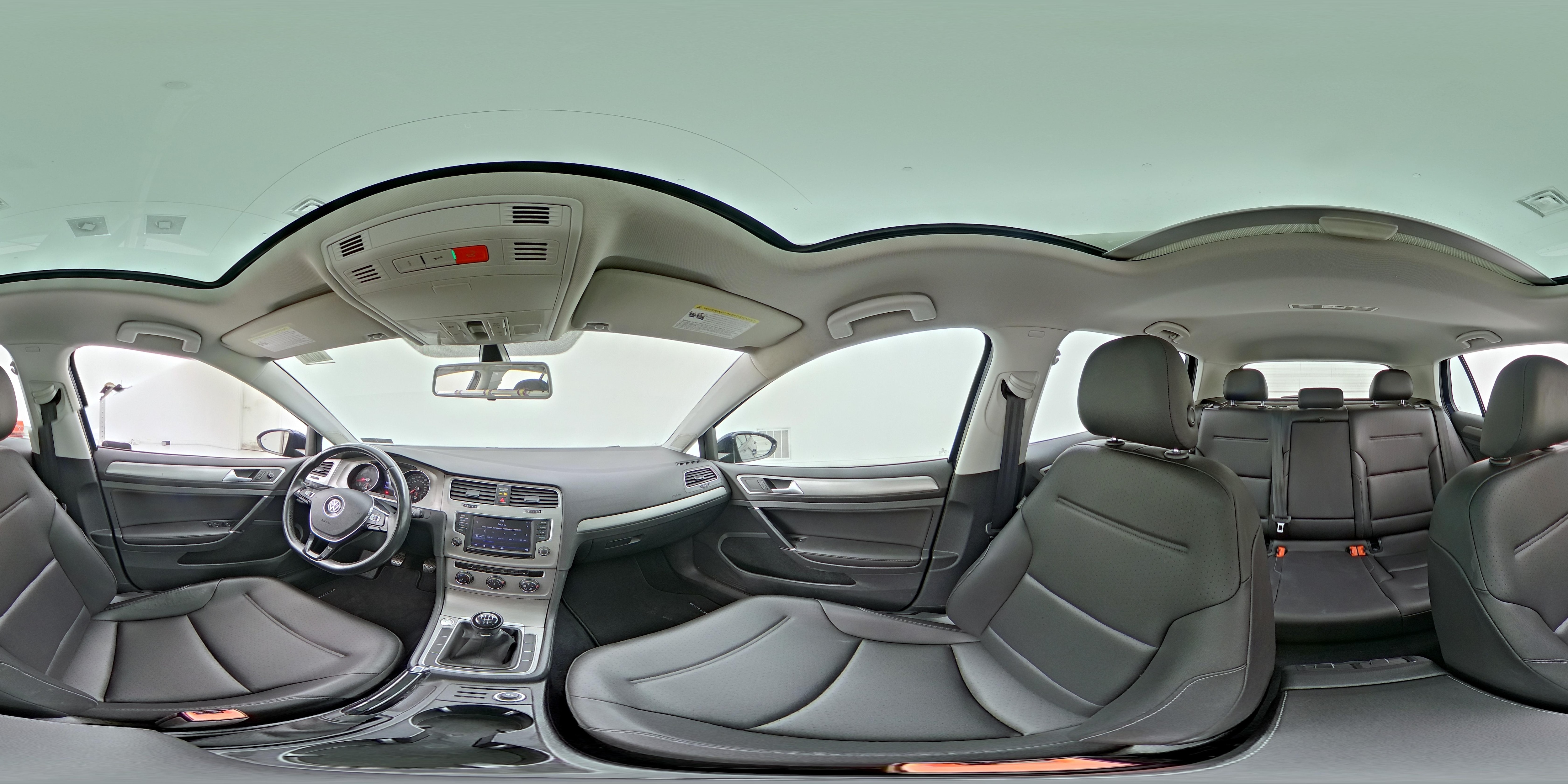 2017 Volkswagen Golf Wolfsburg Edition - Photo 25