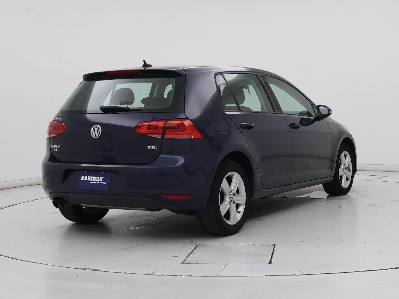 2017 Volkswagen Golf Wolfsburg Edition - Photo 9
