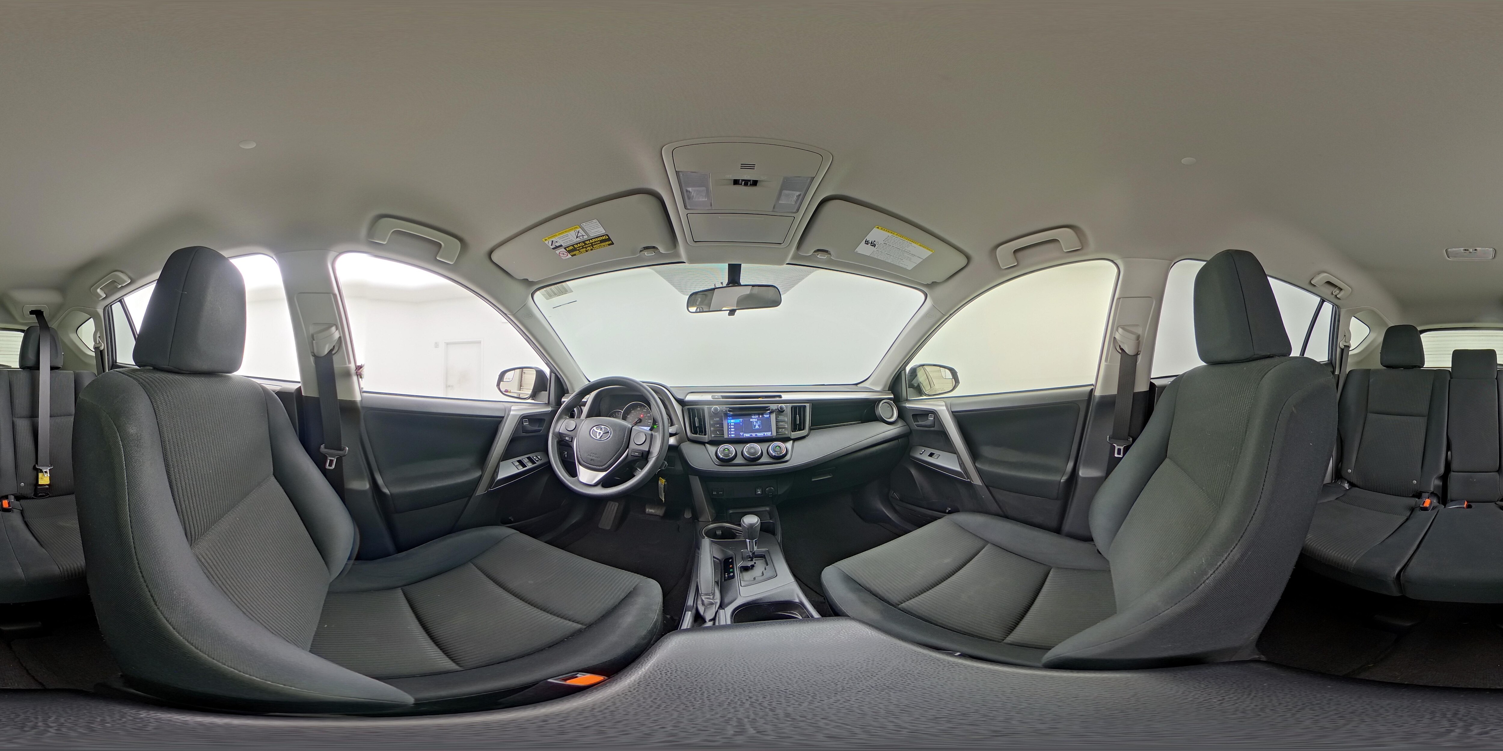 2016 Toyota RAV4 LE - Photo 24