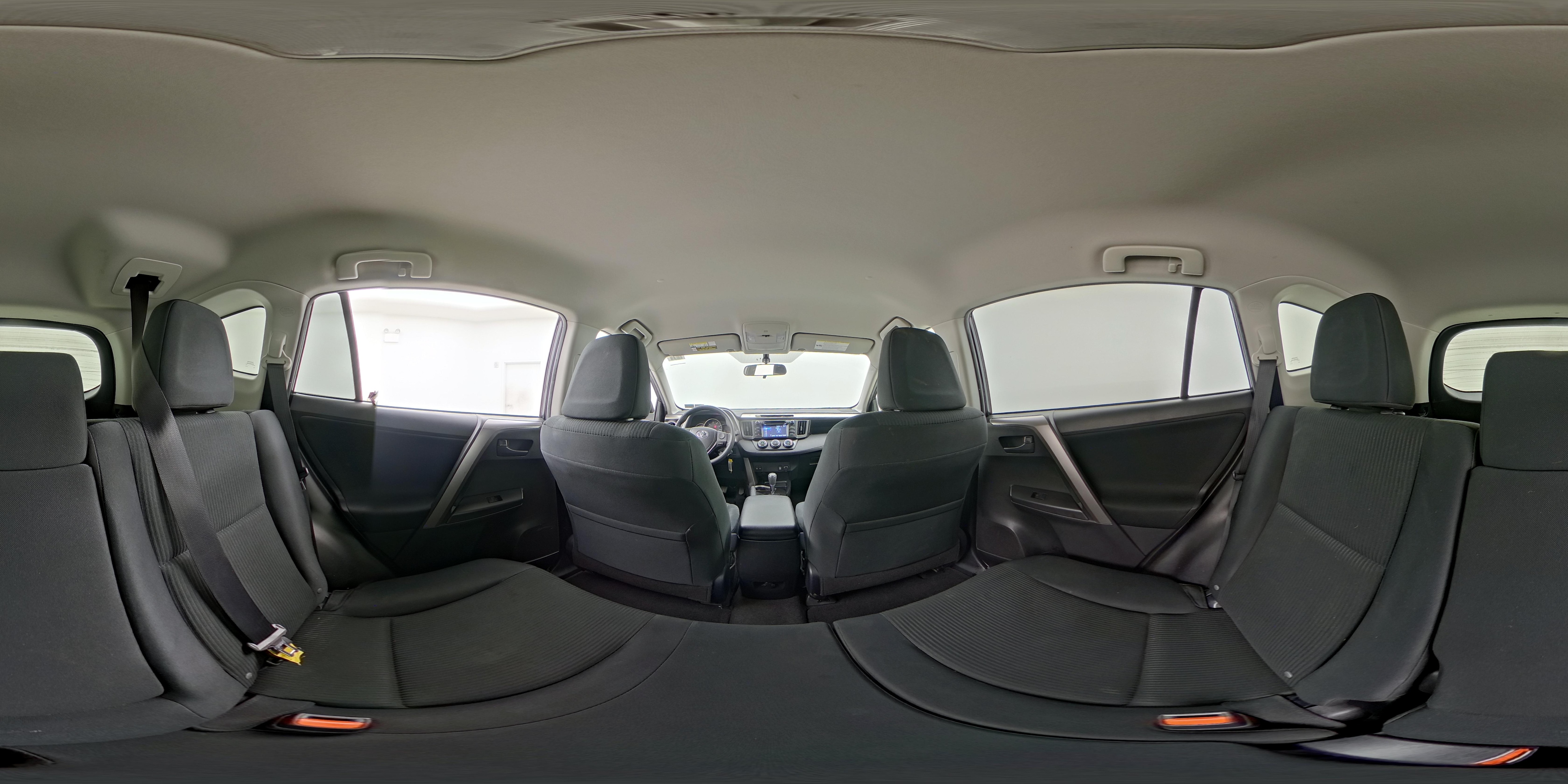 2016 Toyota RAV4 LE - Photo 25