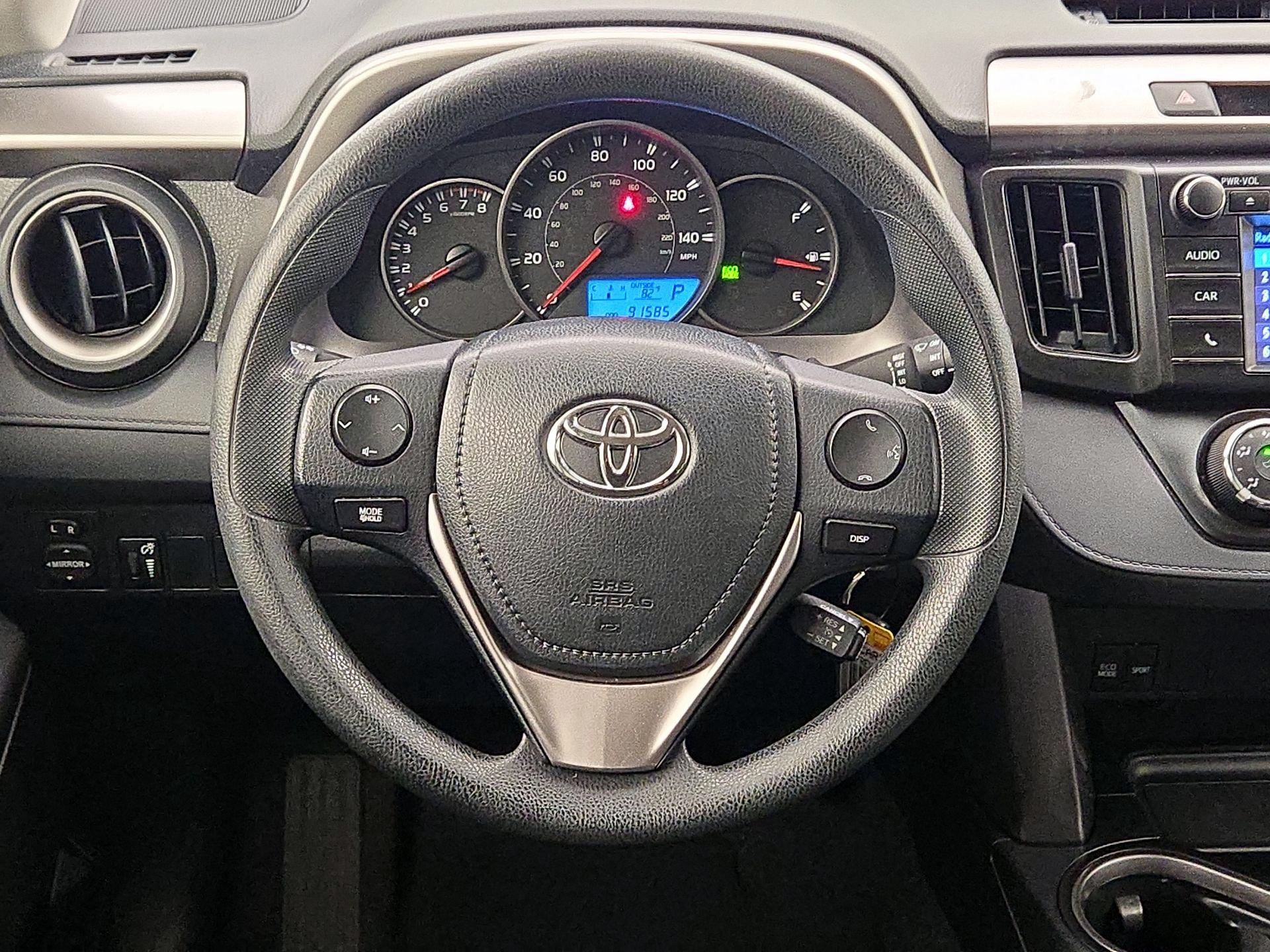 Thumbnail: 2016 Toyota RAV4 - 10