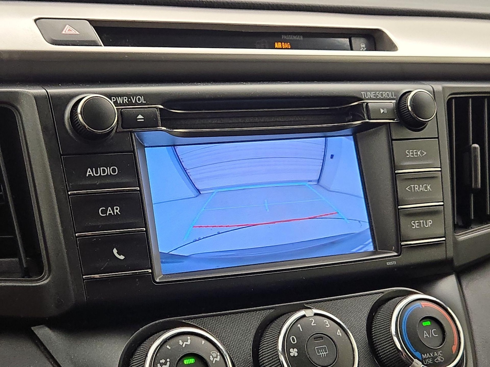 2016 Toyota RAV4 LE - Photo 15