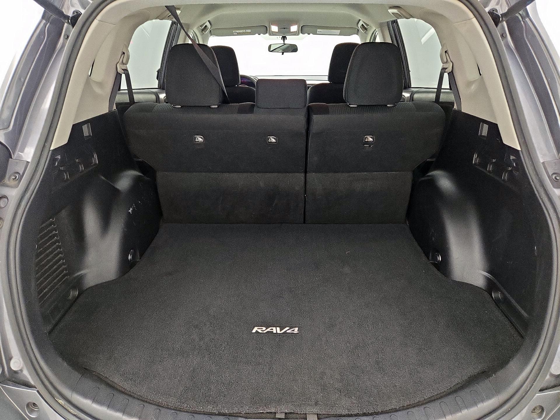Thumbnail: 2016 Toyota RAV4 - 20