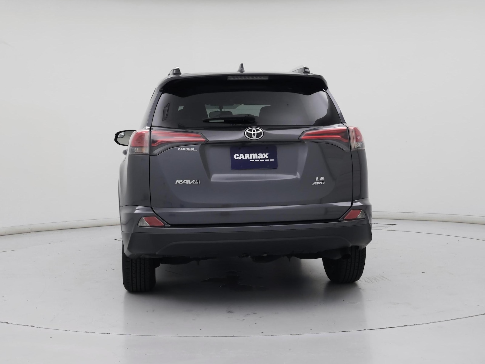 2016 Toyota RAV4 LE - Photo 7