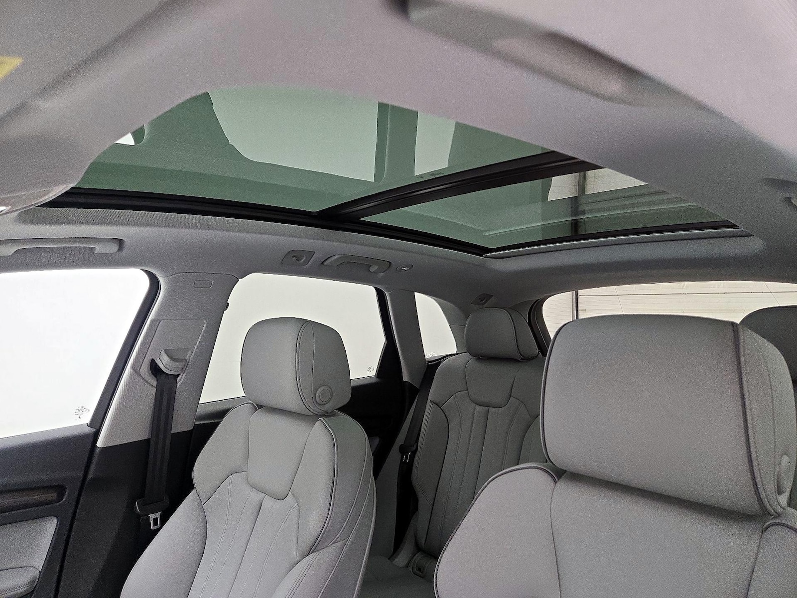 Panoramic Sunroof
