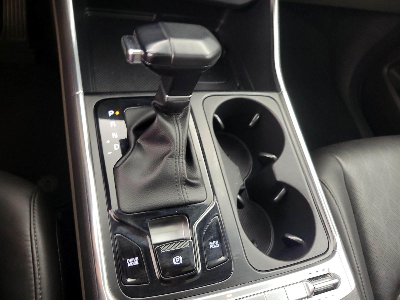 2025 Kia Carnival SX - Photo 19