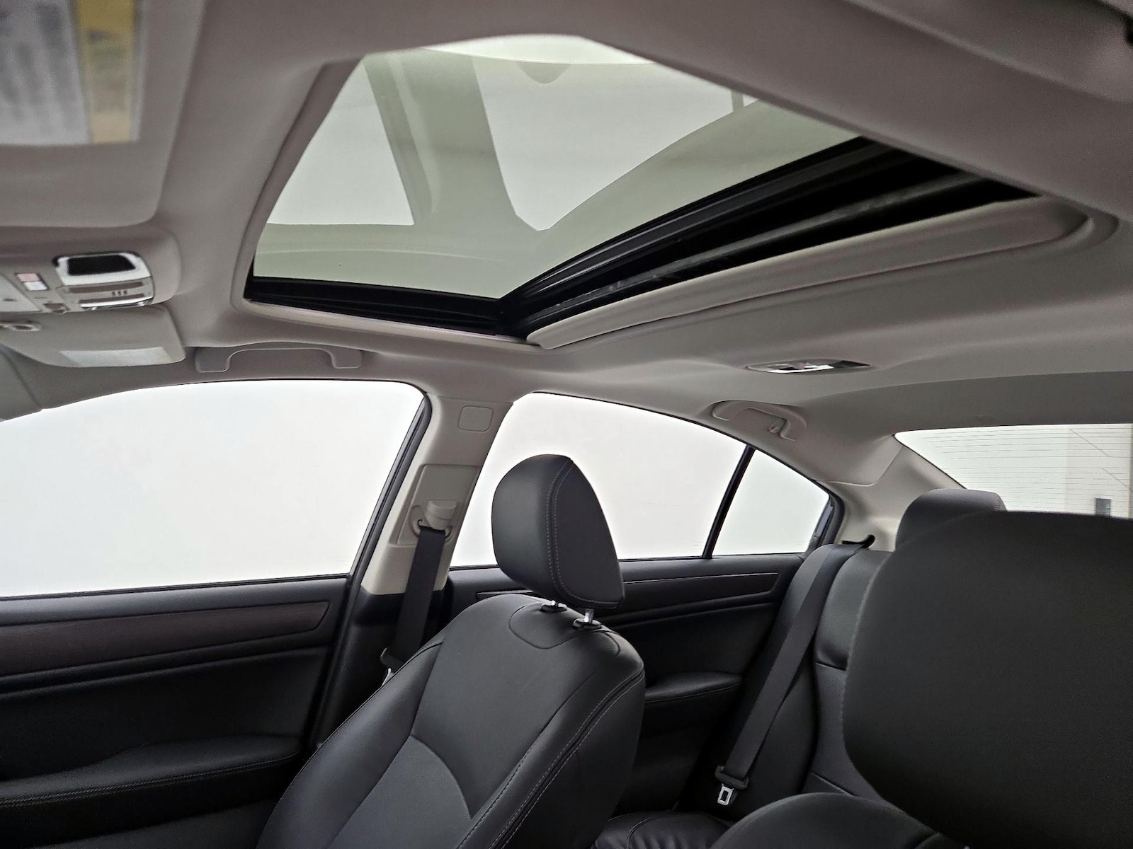 Sunroof(s) & Overhead Airbags