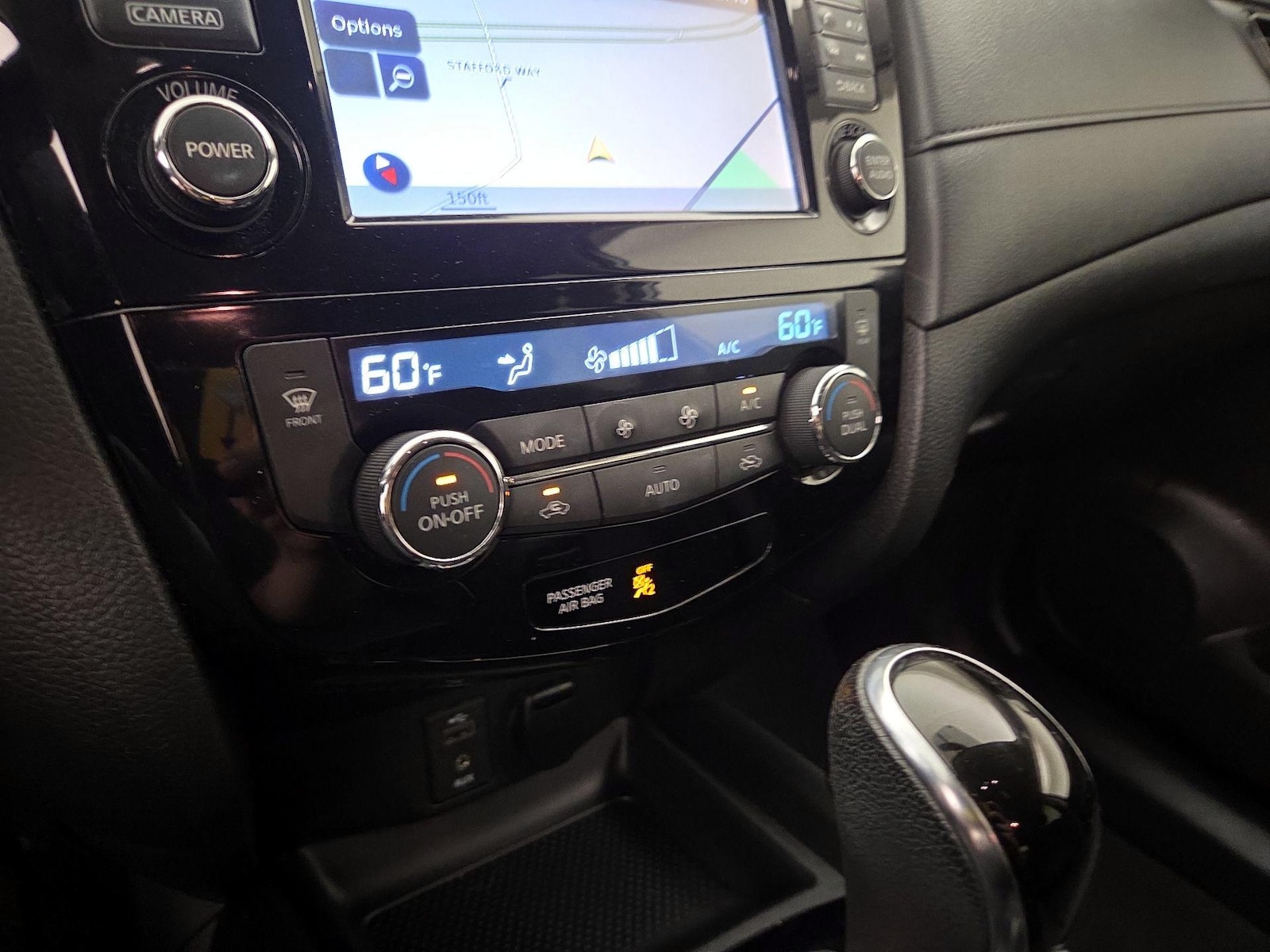 2017 Nissan Rogue SV - Photo 17
