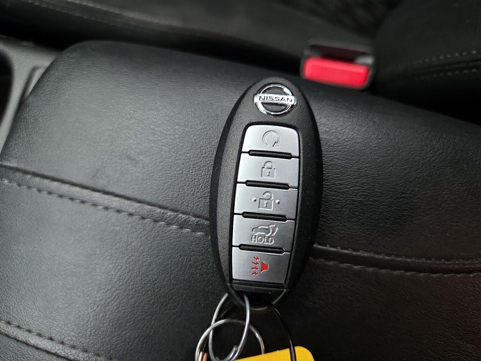 2017 Nissan Rogue SV - Photo 22