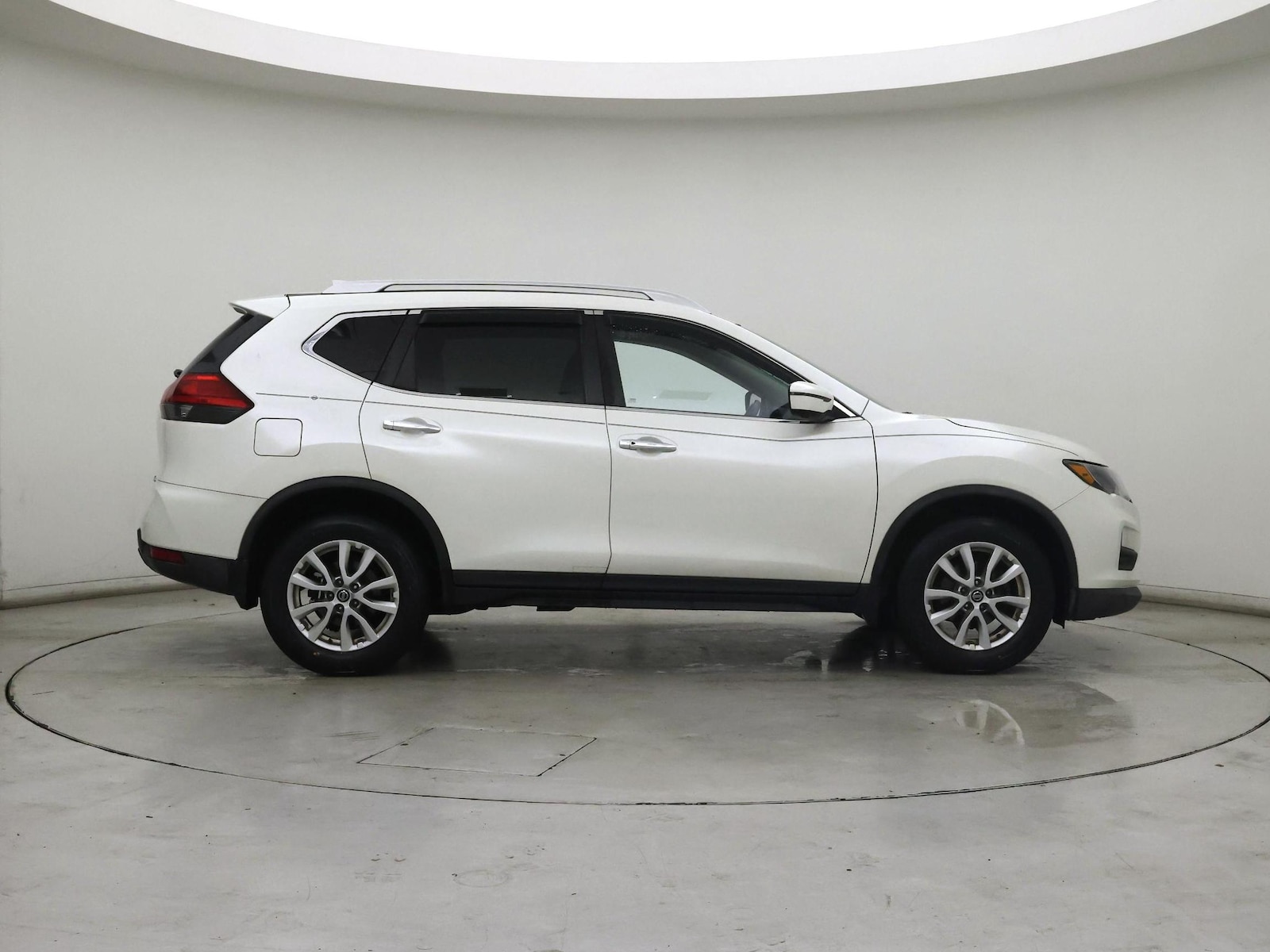 2017 Nissan Rogue SV - Photo 8