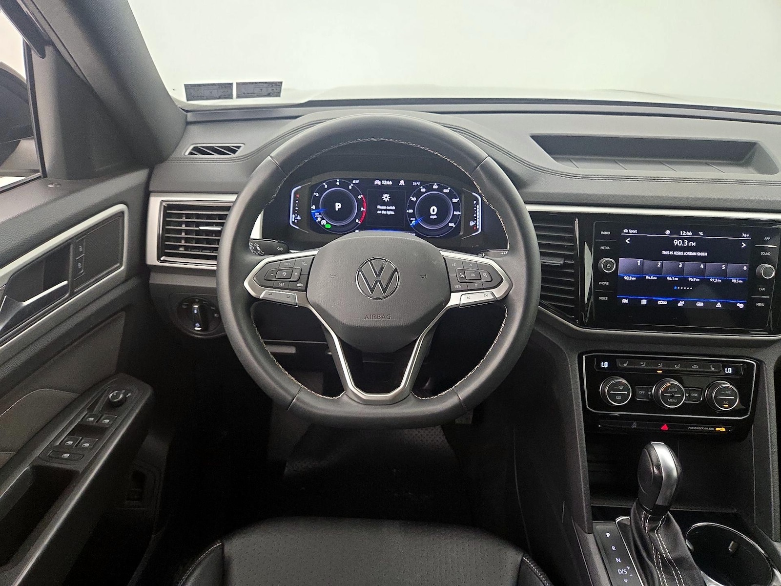 2023 Volkswagen Atlas Cross Sport SE w/Tech - Photo 11