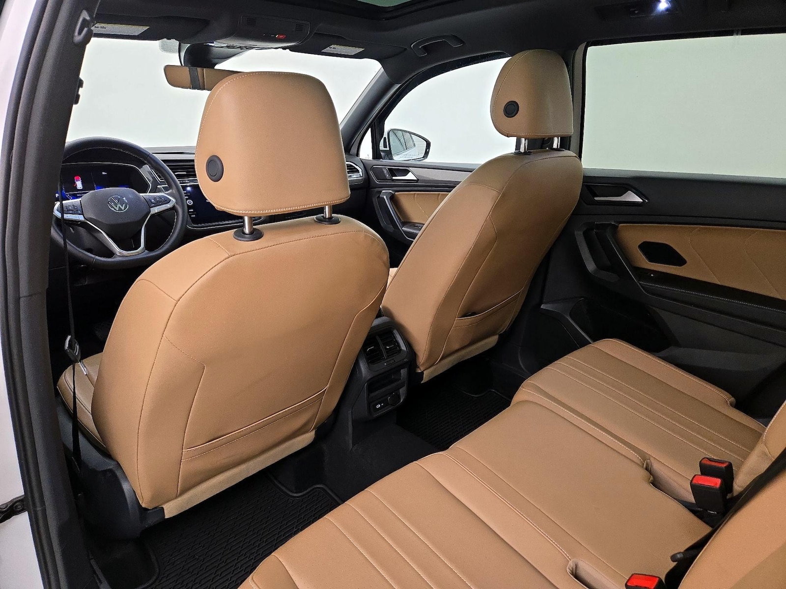 2024 Volkswagen Tiguan SE - Photo 21