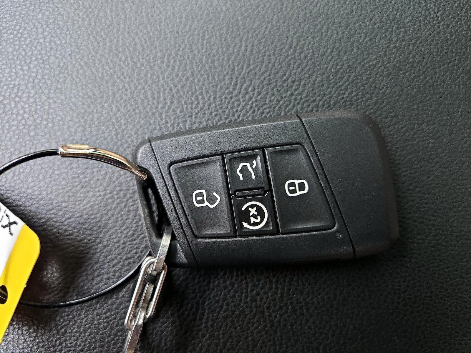2024 Volkswagen Tiguan SE - Photo 24