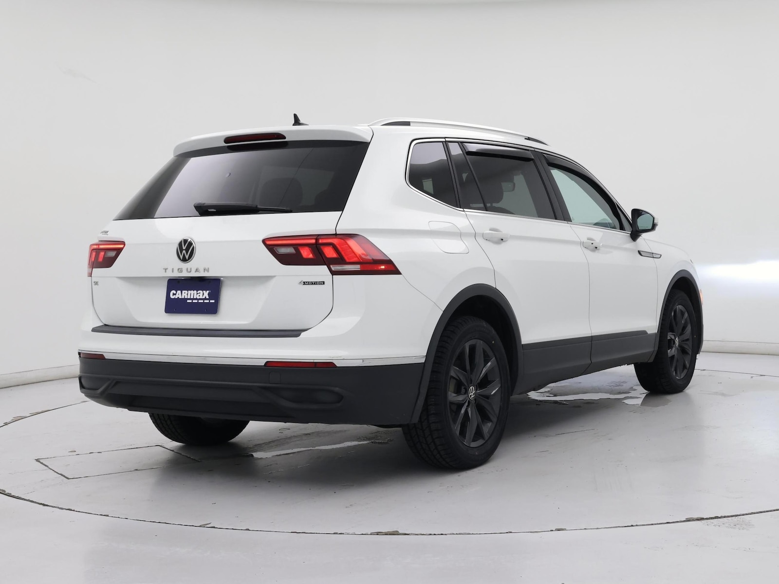 2024 Volkswagen Tiguan SE - Photo 9