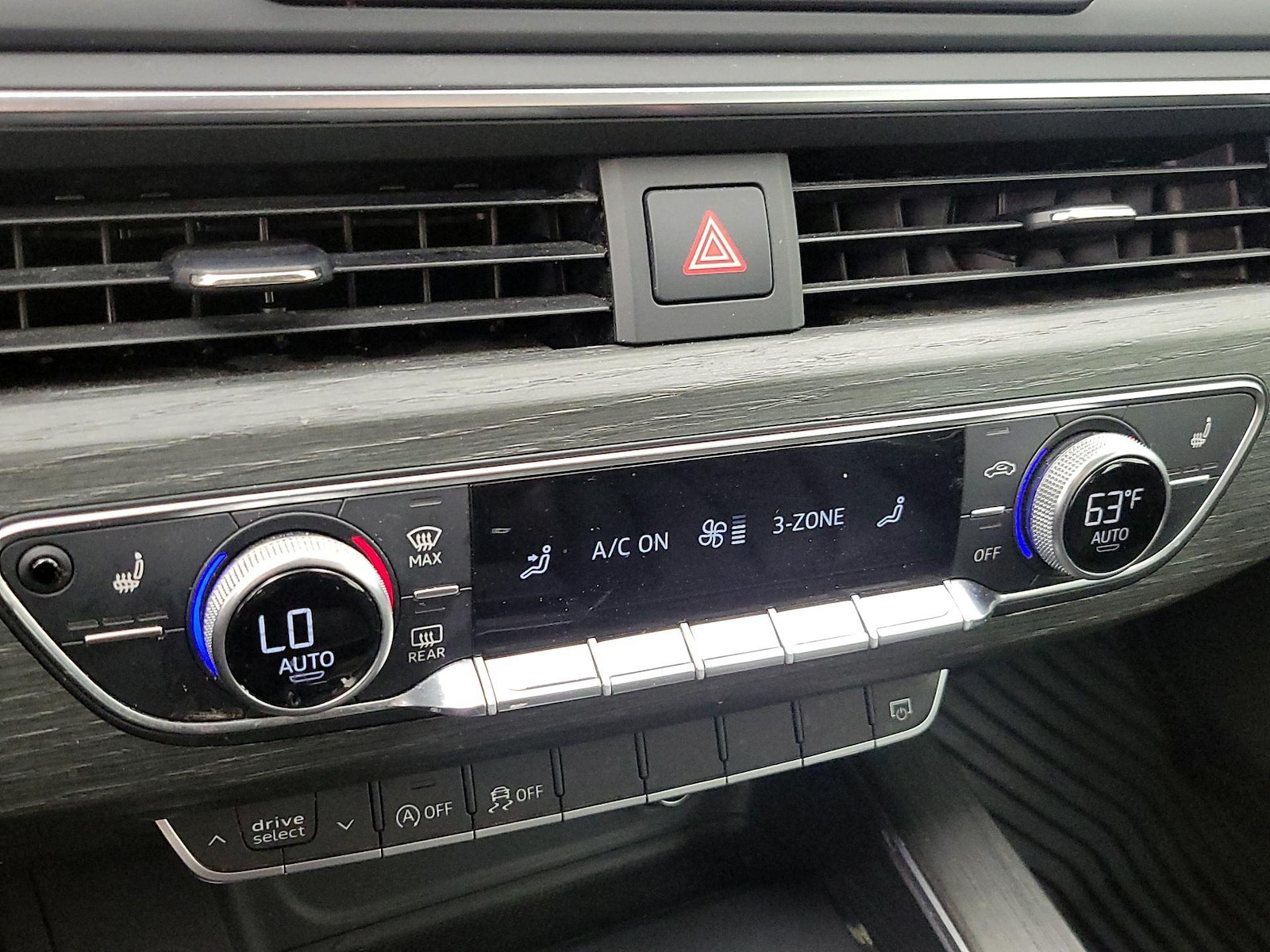 2019 Audi A4 Premium - Photo 17