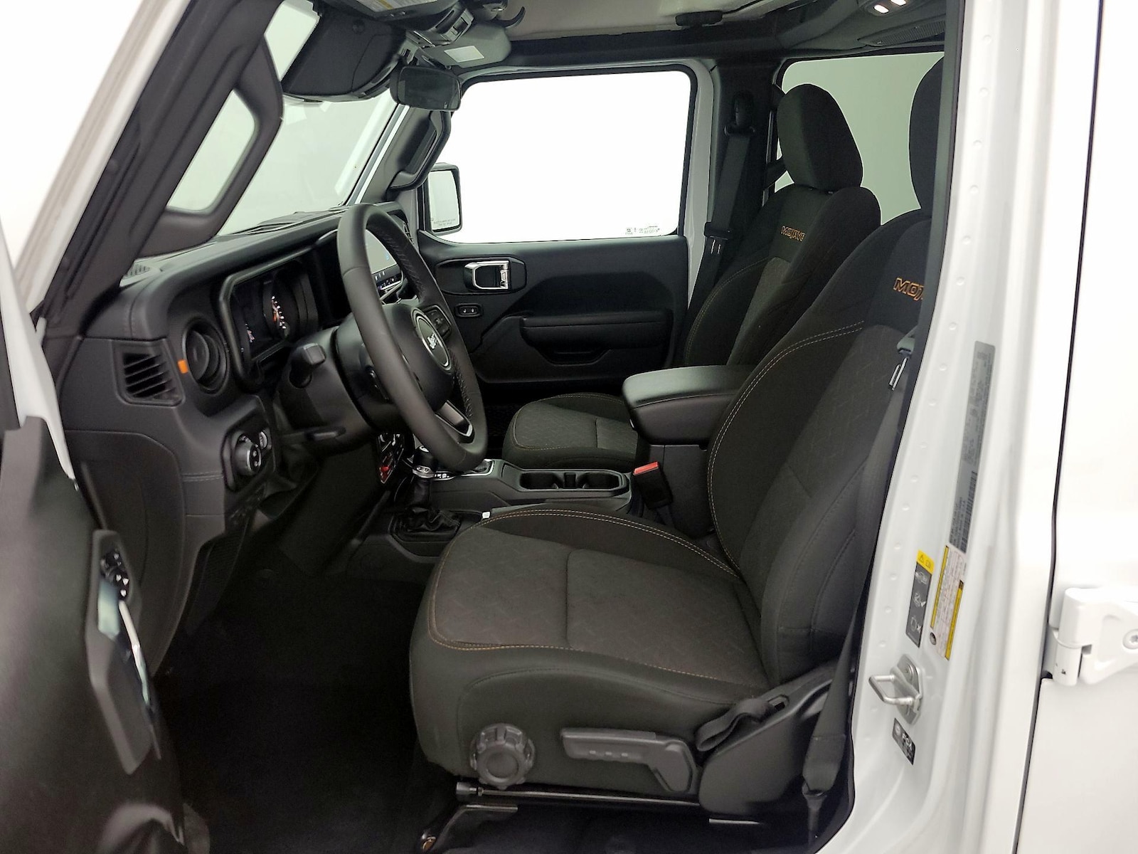 2026 Jeep Gladiator Mojave - Photo 12