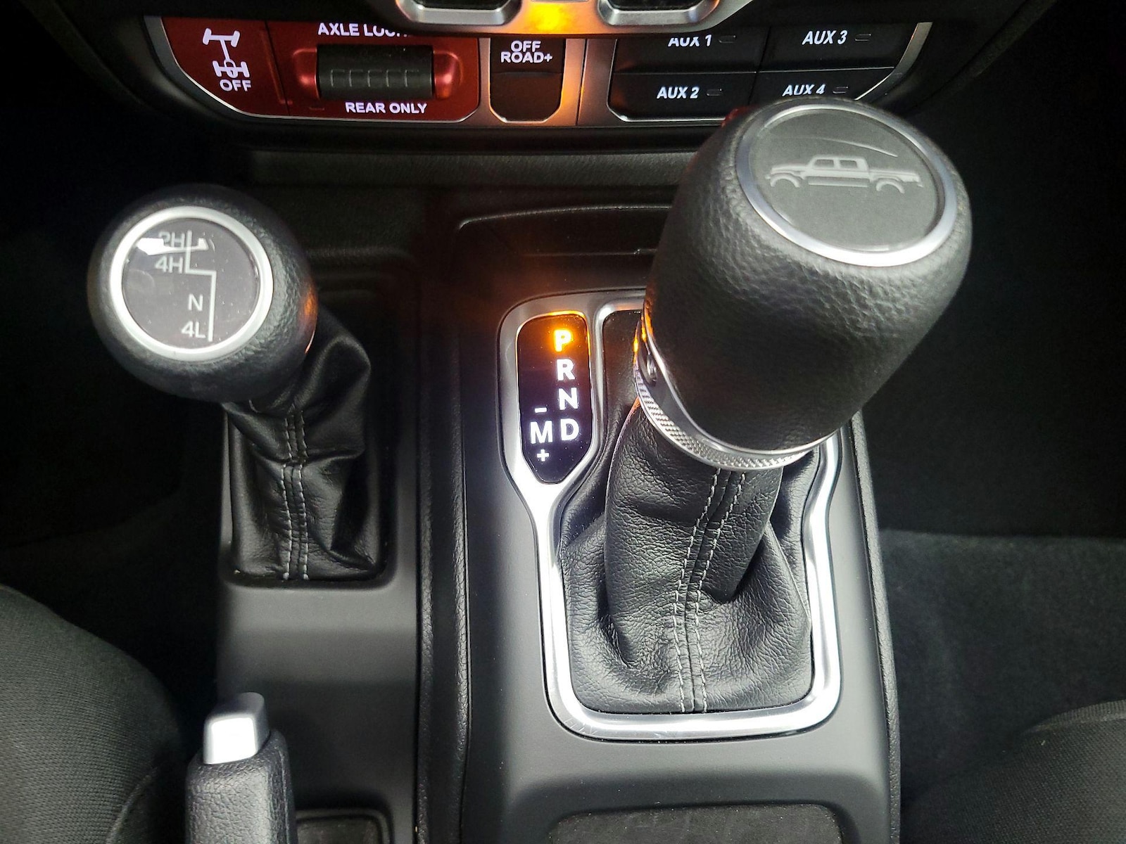 2026 Jeep Gladiator Mojave - Photo 18