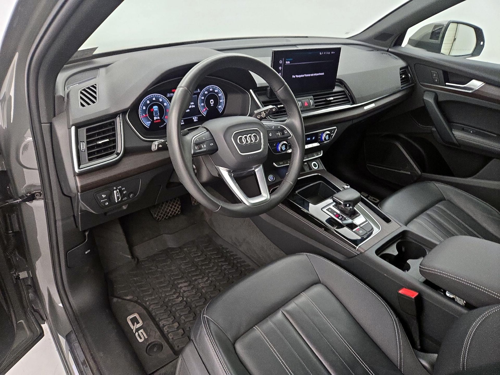 2023 Audi Q5 Premium Plus - Photo 12