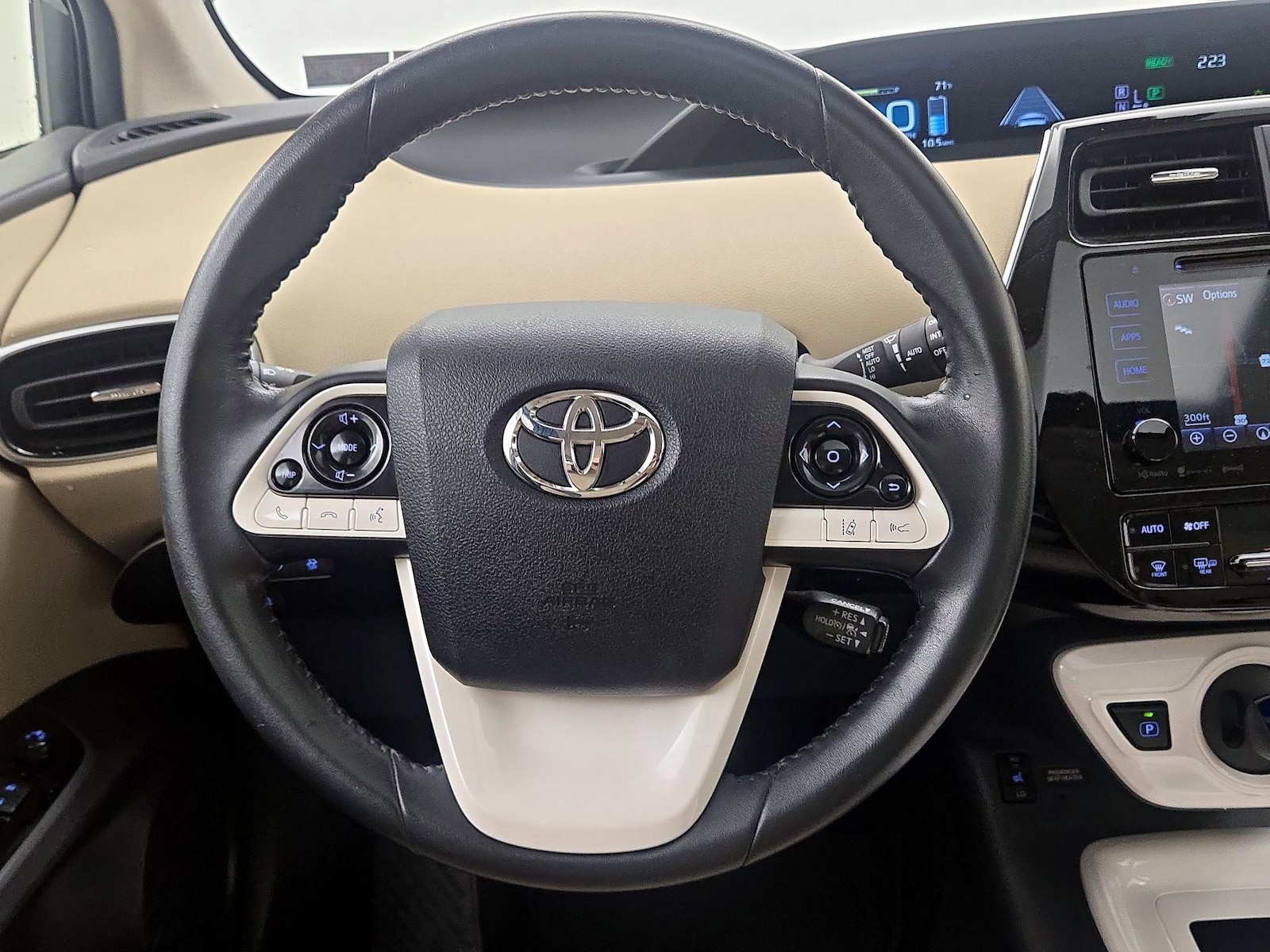 2016 Toyota Prius Four - Photo 11