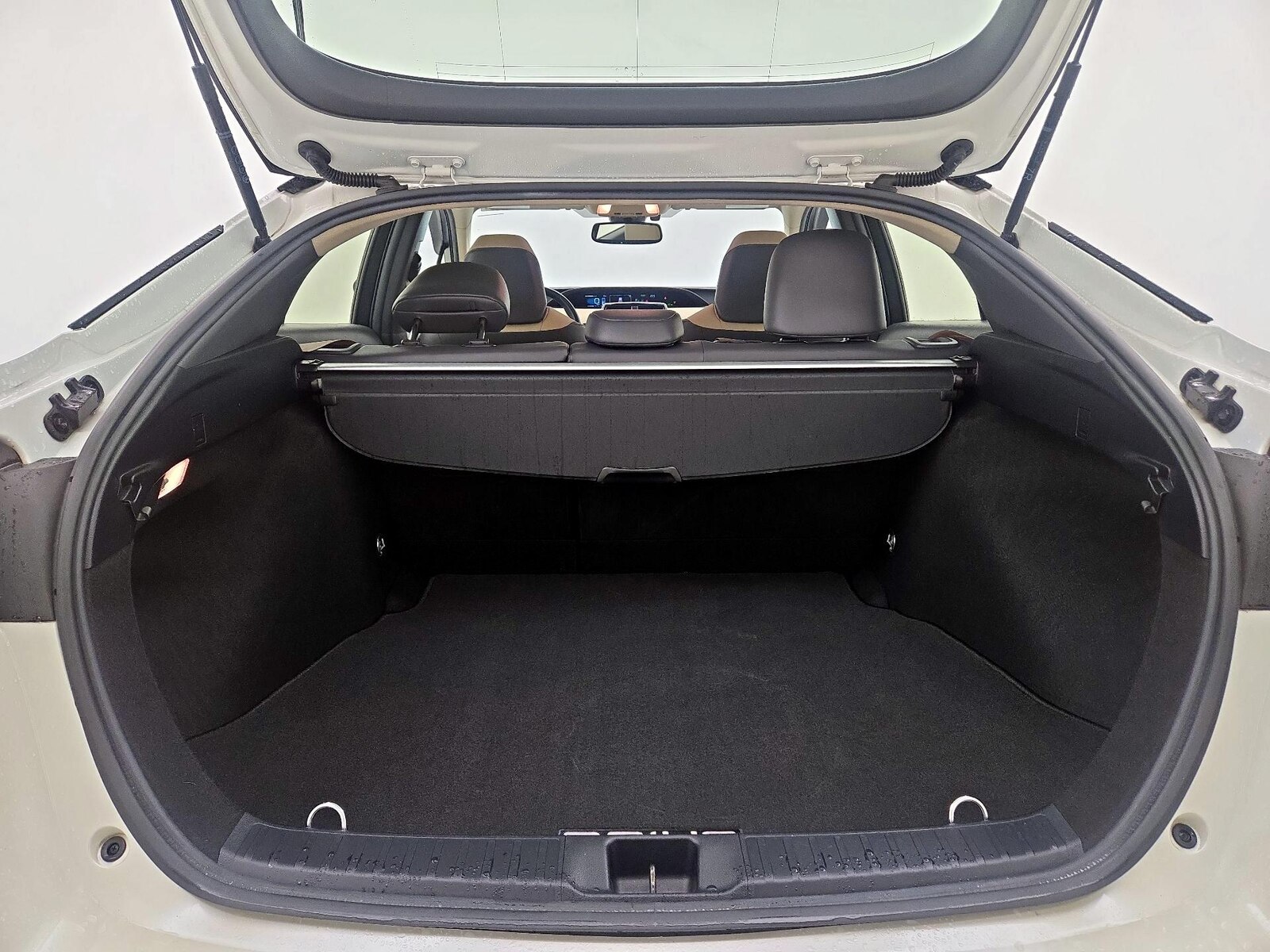 2016 Toyota Prius Four - Photo 23