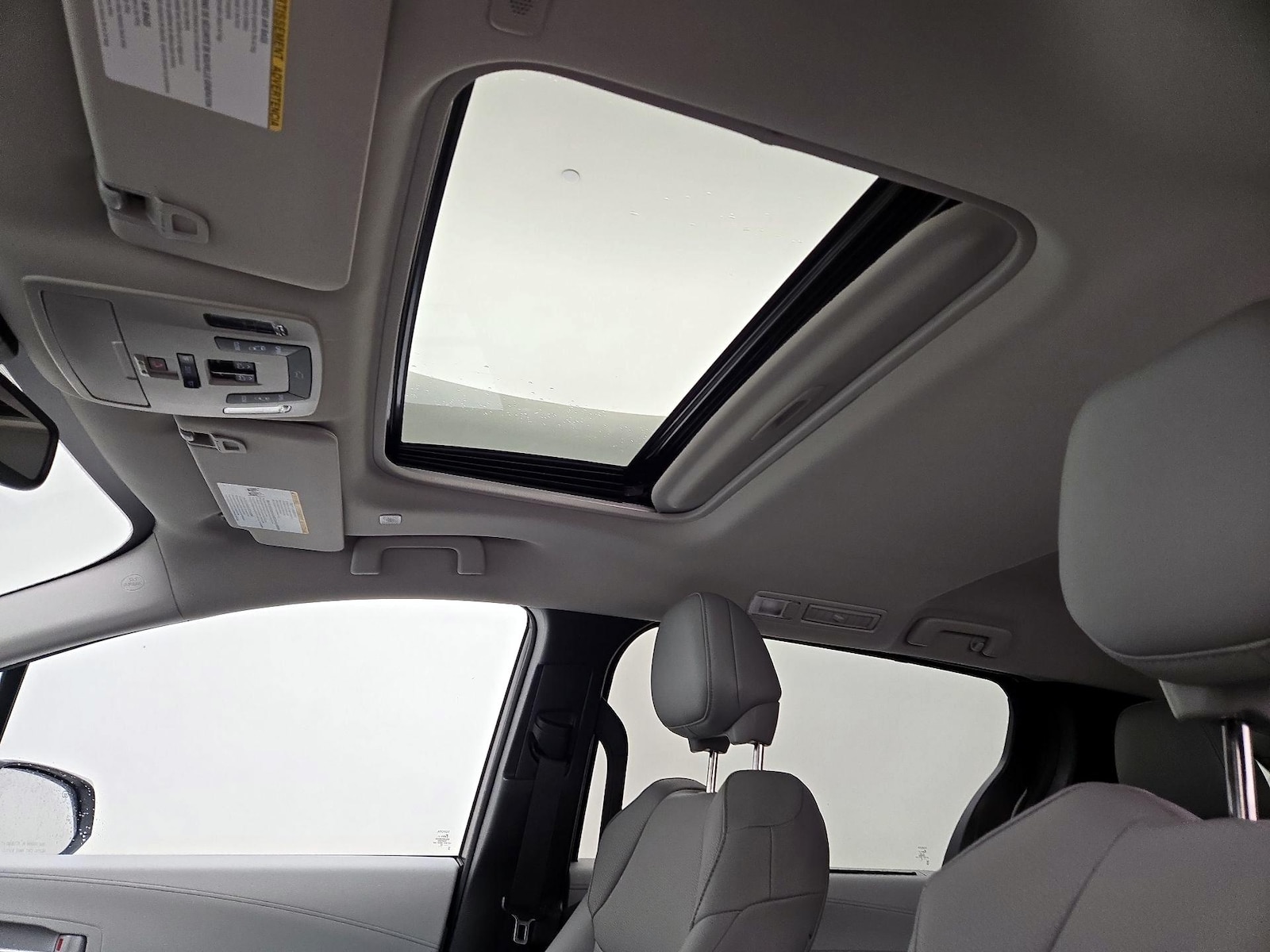 2026 Toyota Sienna XLE - Photo 19