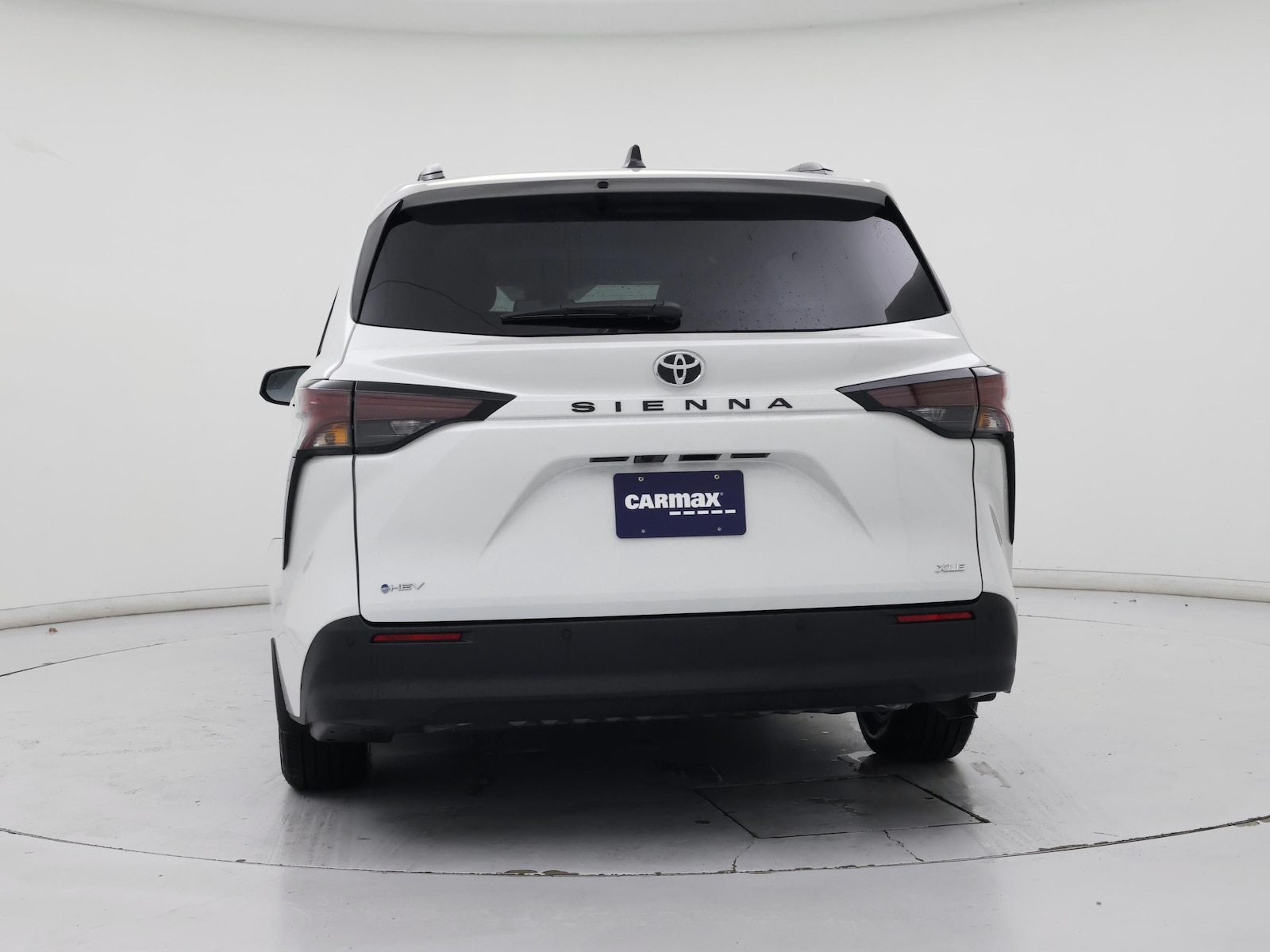 2026 Toyota Sienna XLE - Photo 7