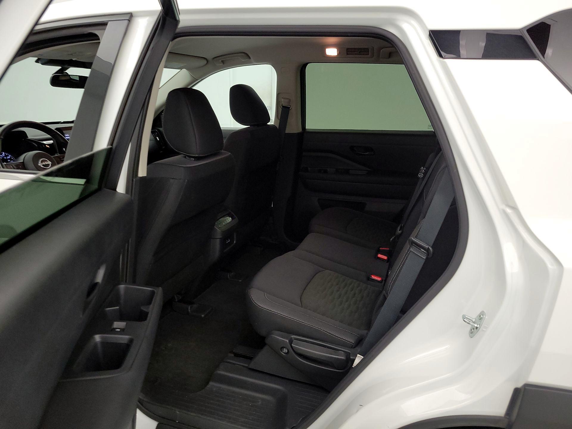 Thumbnail: 2025 Nissan Pathfinder - 19