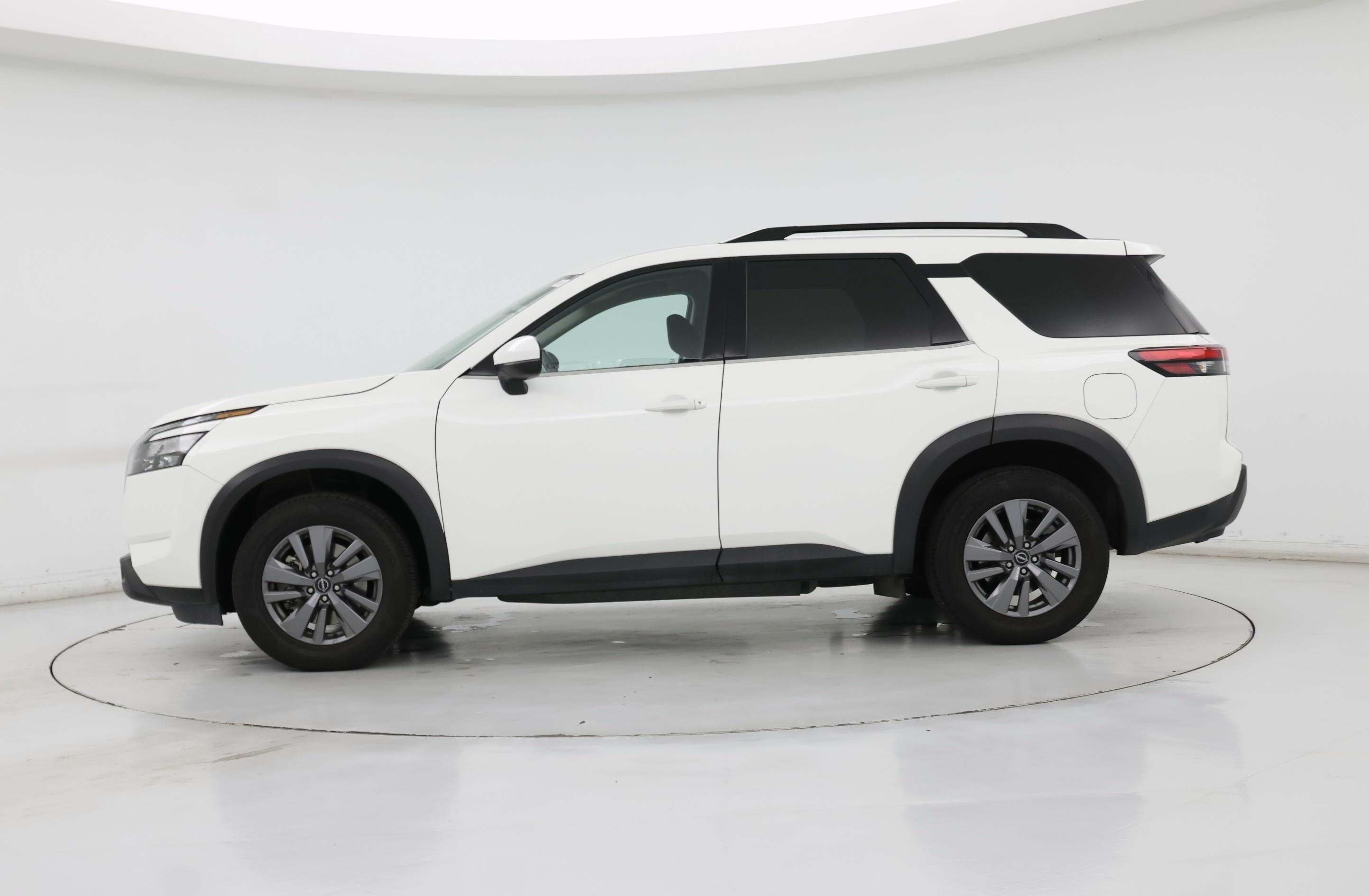 Thumbnail: 2025 Nissan Pathfinder - 3