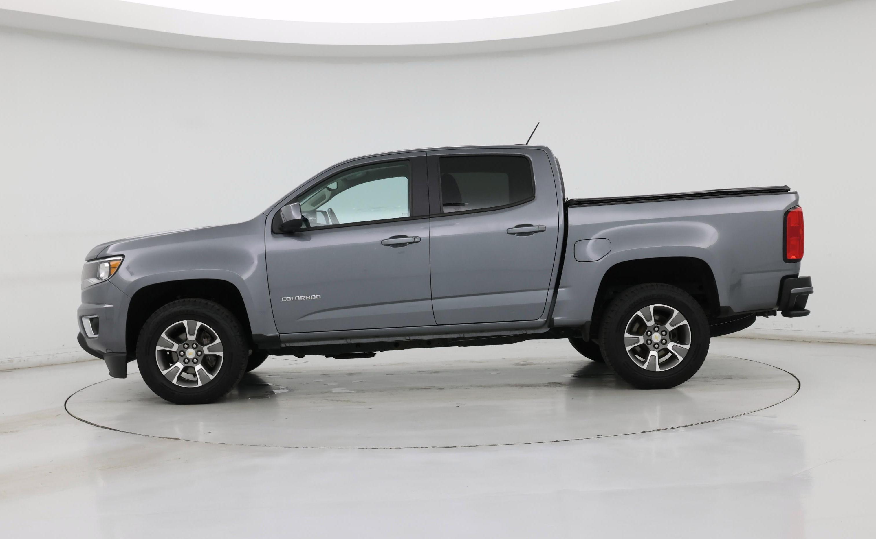 Thumbnail: 2020 Chevrolet Colorado - 3